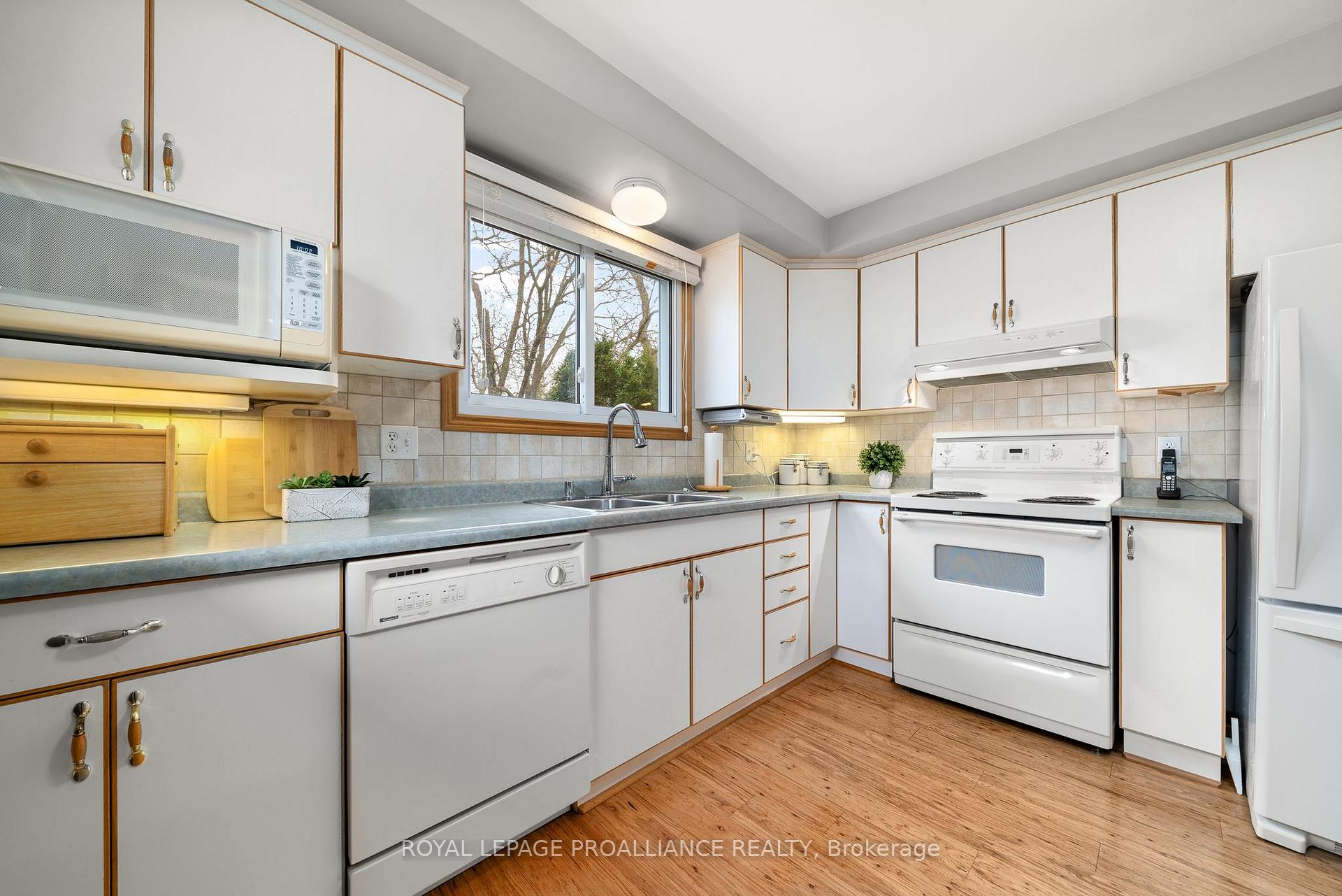 Photo 19 of 96 Jackson Avenue, Belleville, Belleville Ward — HOMEH