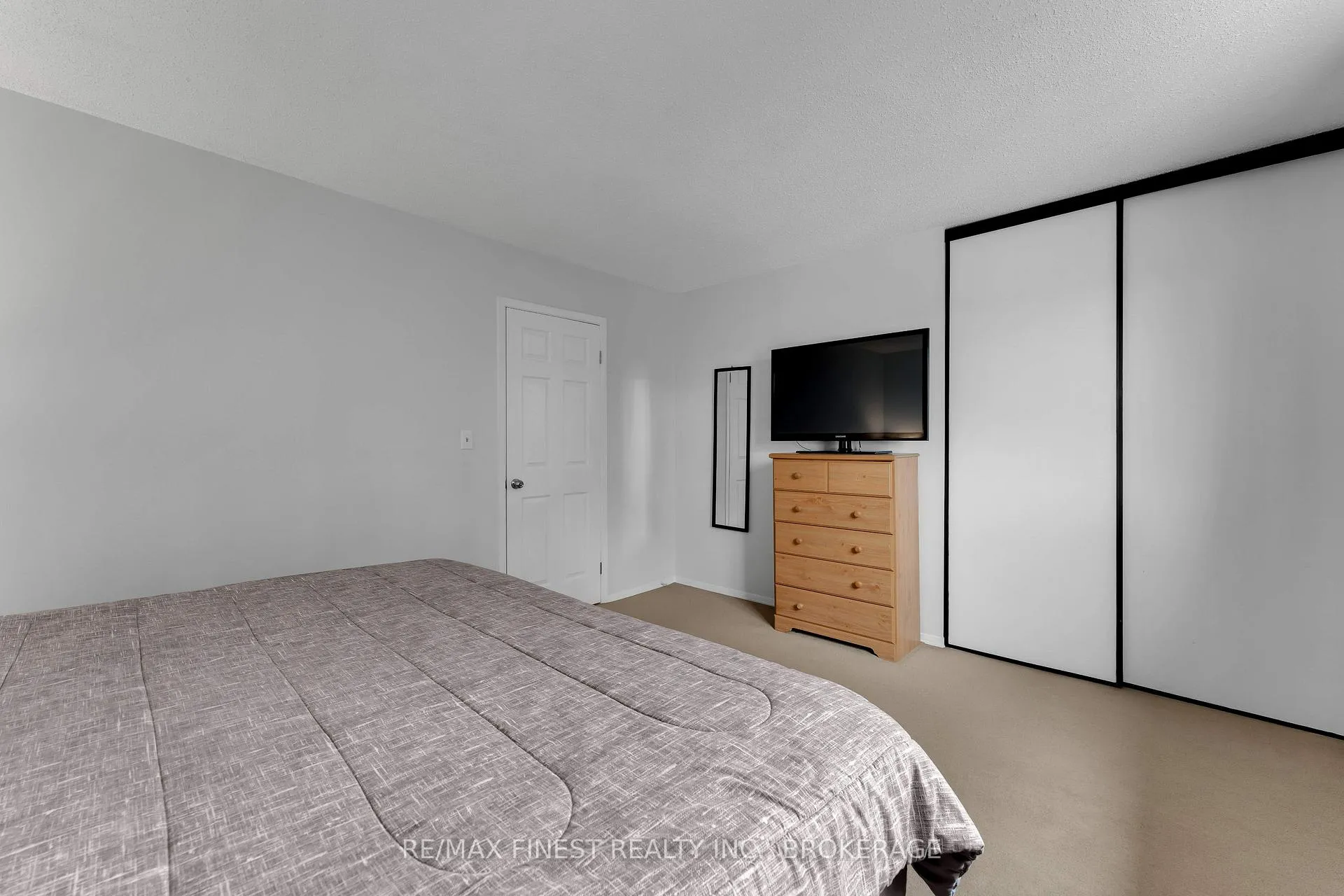 Photo 17 of 869 Larchwood Crescent, Kingston, City Northwest — HOMEH