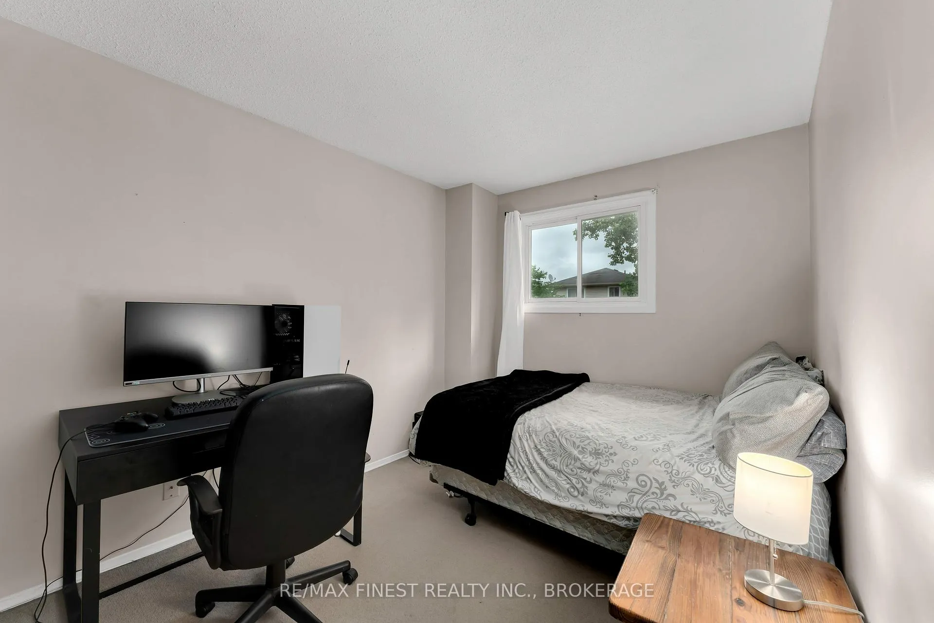 Photo 19 of 869 Larchwood Crescent, Kingston, City Northwest — HOMEH