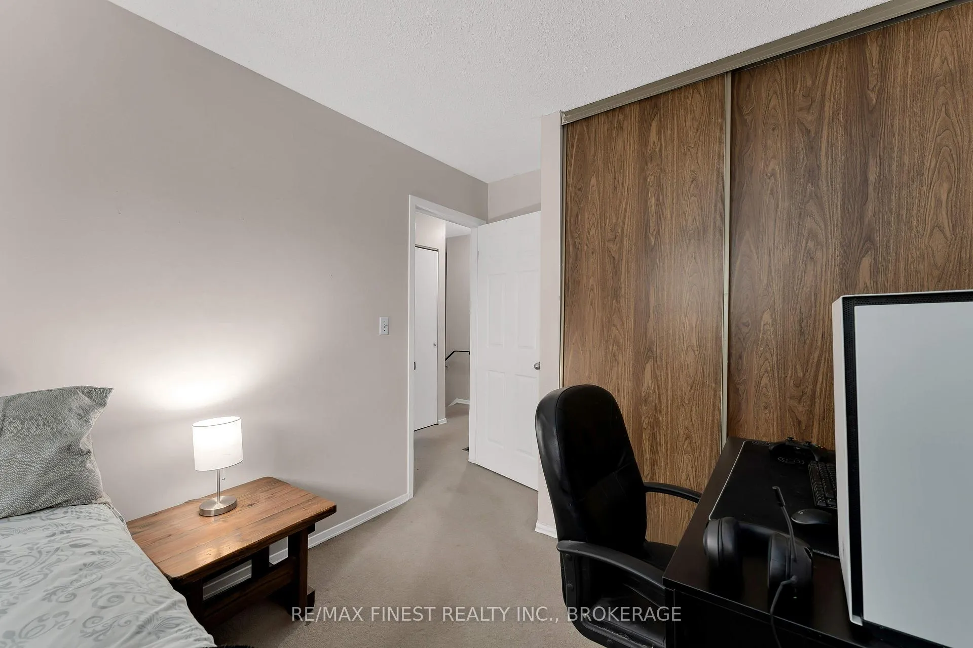 Photo 20 of 869 Larchwood Crescent, Kingston, City Northwest — HOMEH