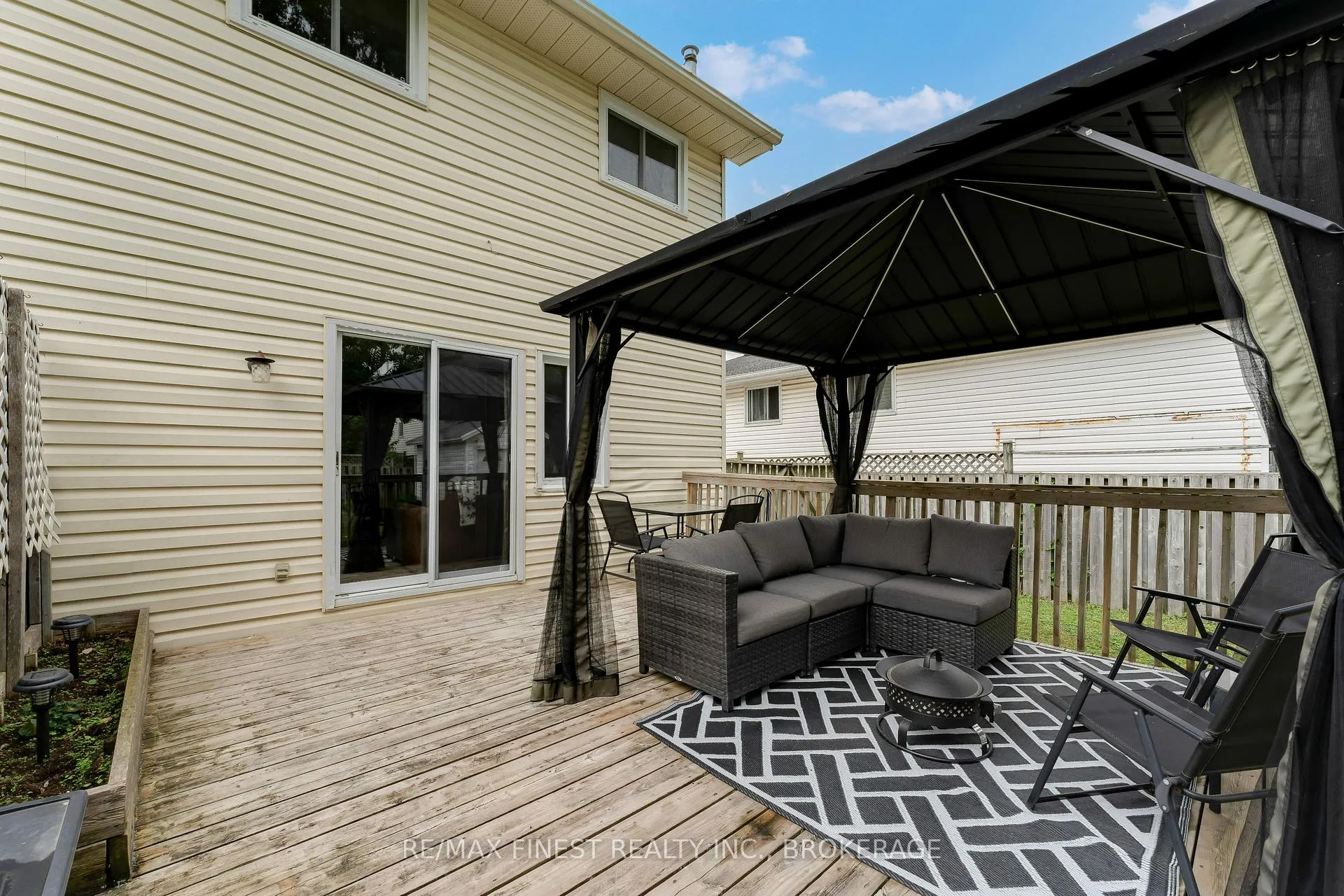 Photo 28 of 869 Larchwood Crescent, Kingston, City Northwest — HOMEH