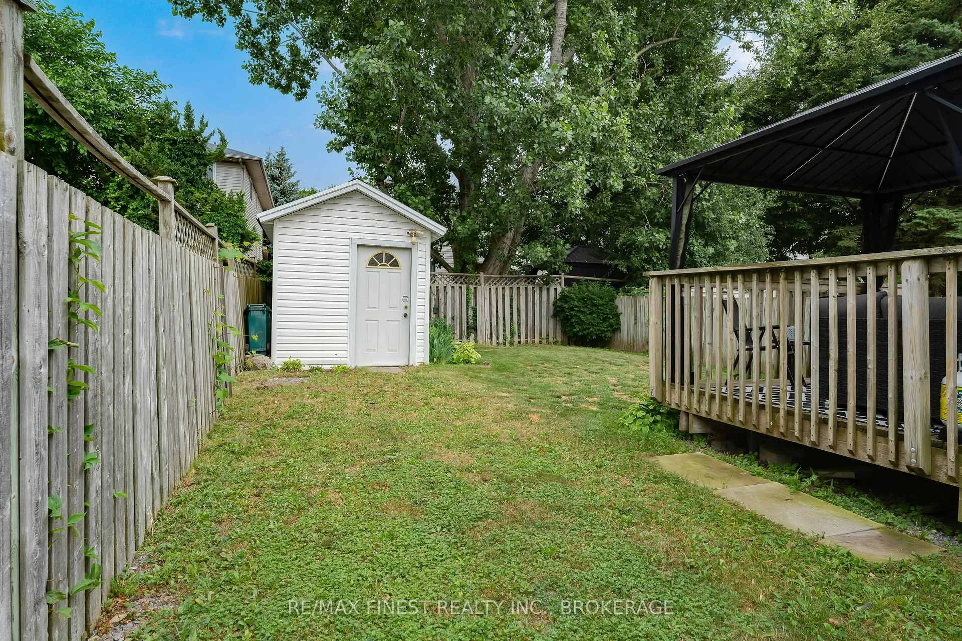 Photo 33 of 869 Larchwood Crescent, Kingston, City Northwest — HOMEH