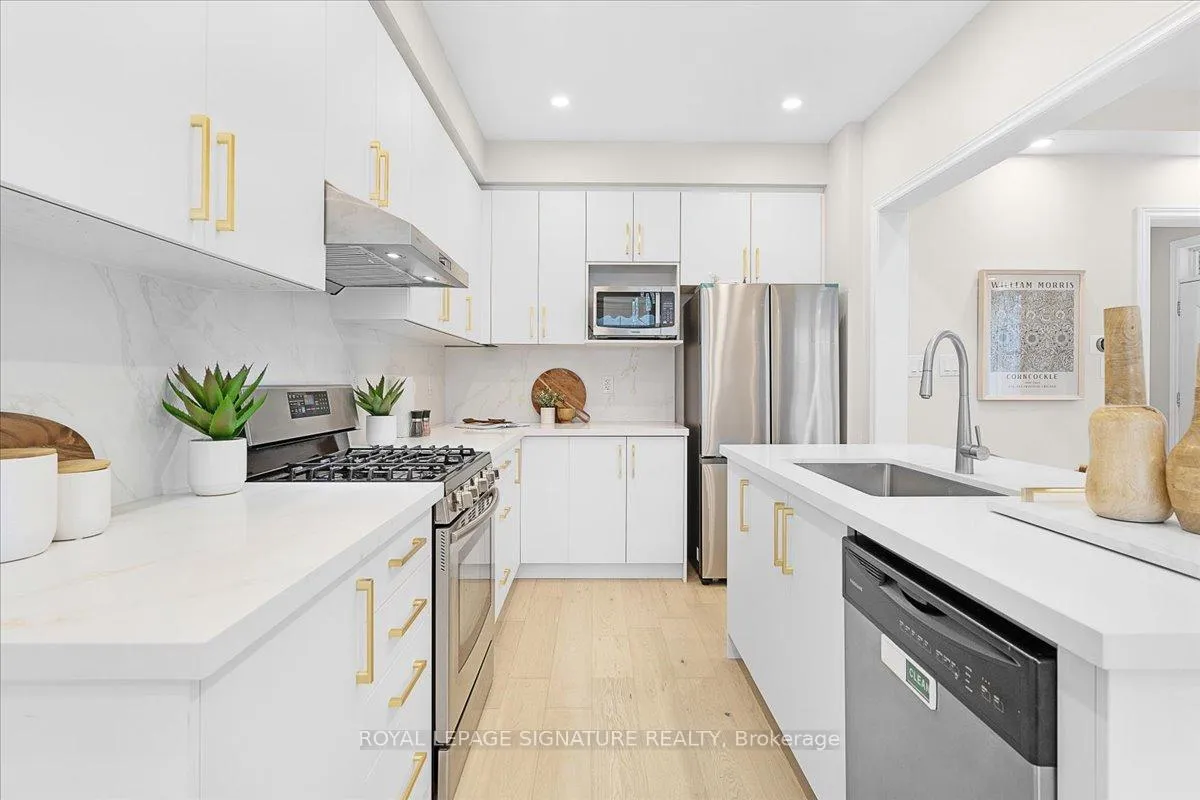 Photo 8 of 466 Church Street, Markham, Cornell — HOMEH