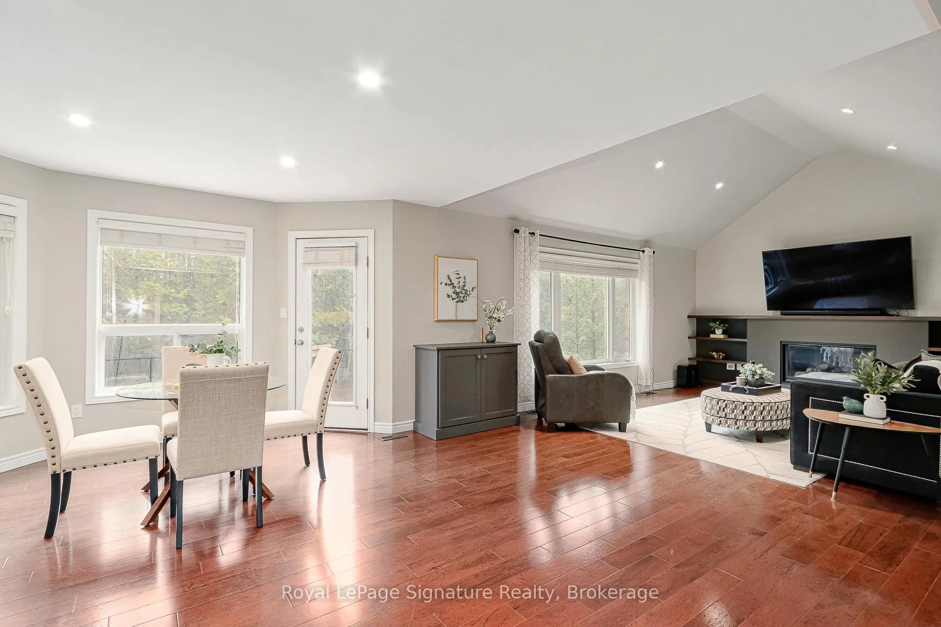 Photo 6 of 31 Brooke Avenue, Collingwood — HOMEH