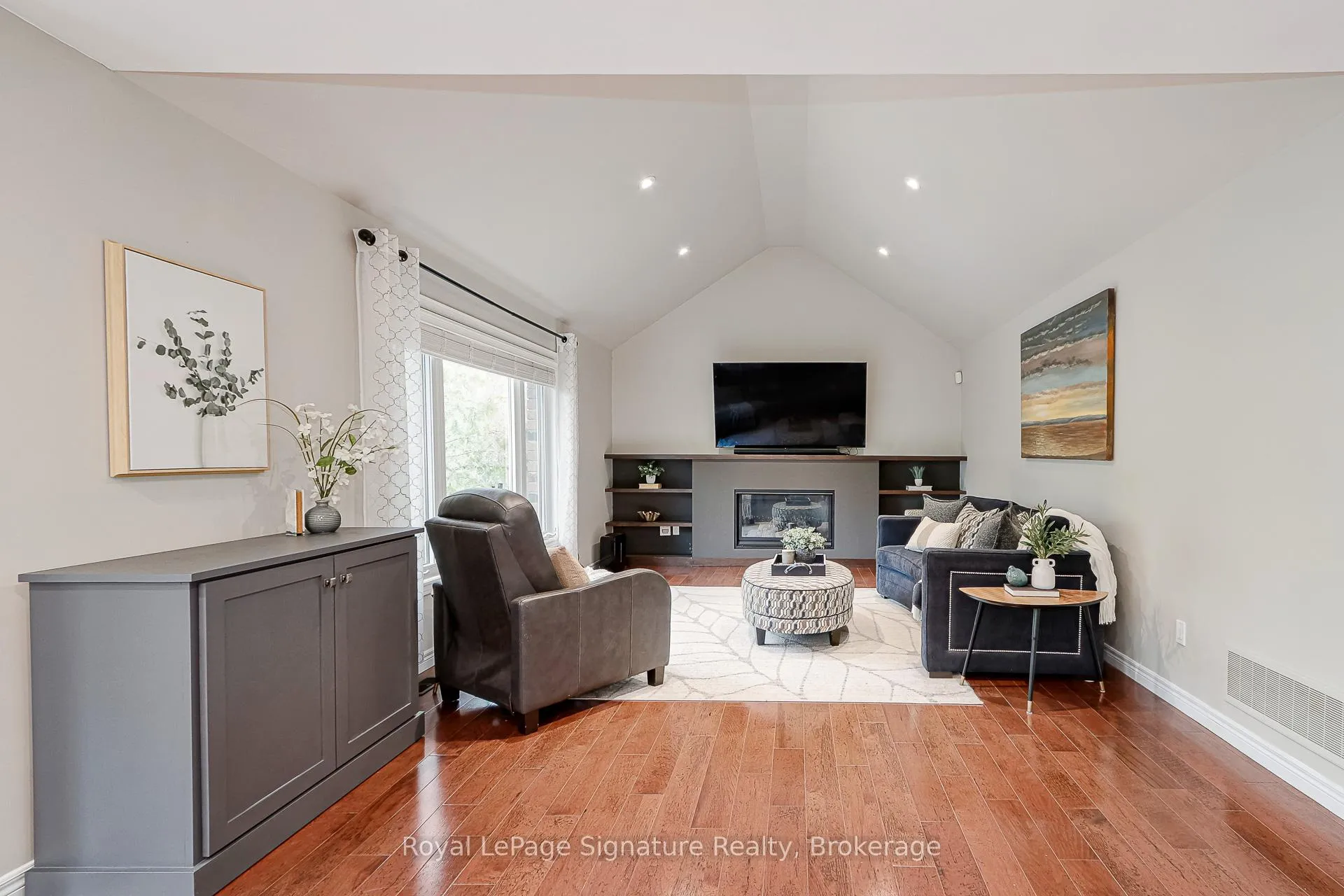 Photo 7 of 31 Brooke Avenue, Collingwood — HOMEH
