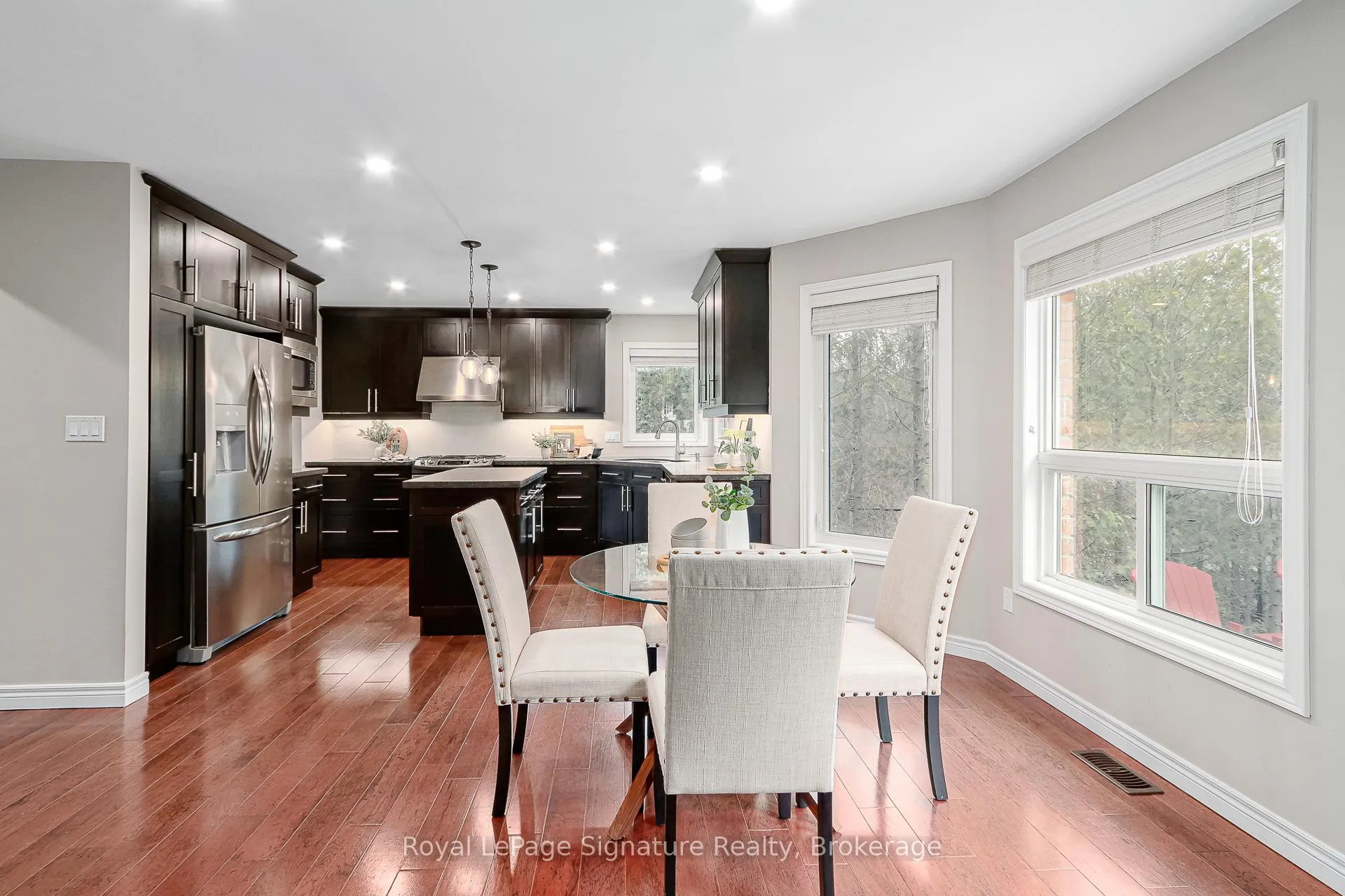 Photo 10 of 31 Brooke Avenue, Collingwood — HOMEH