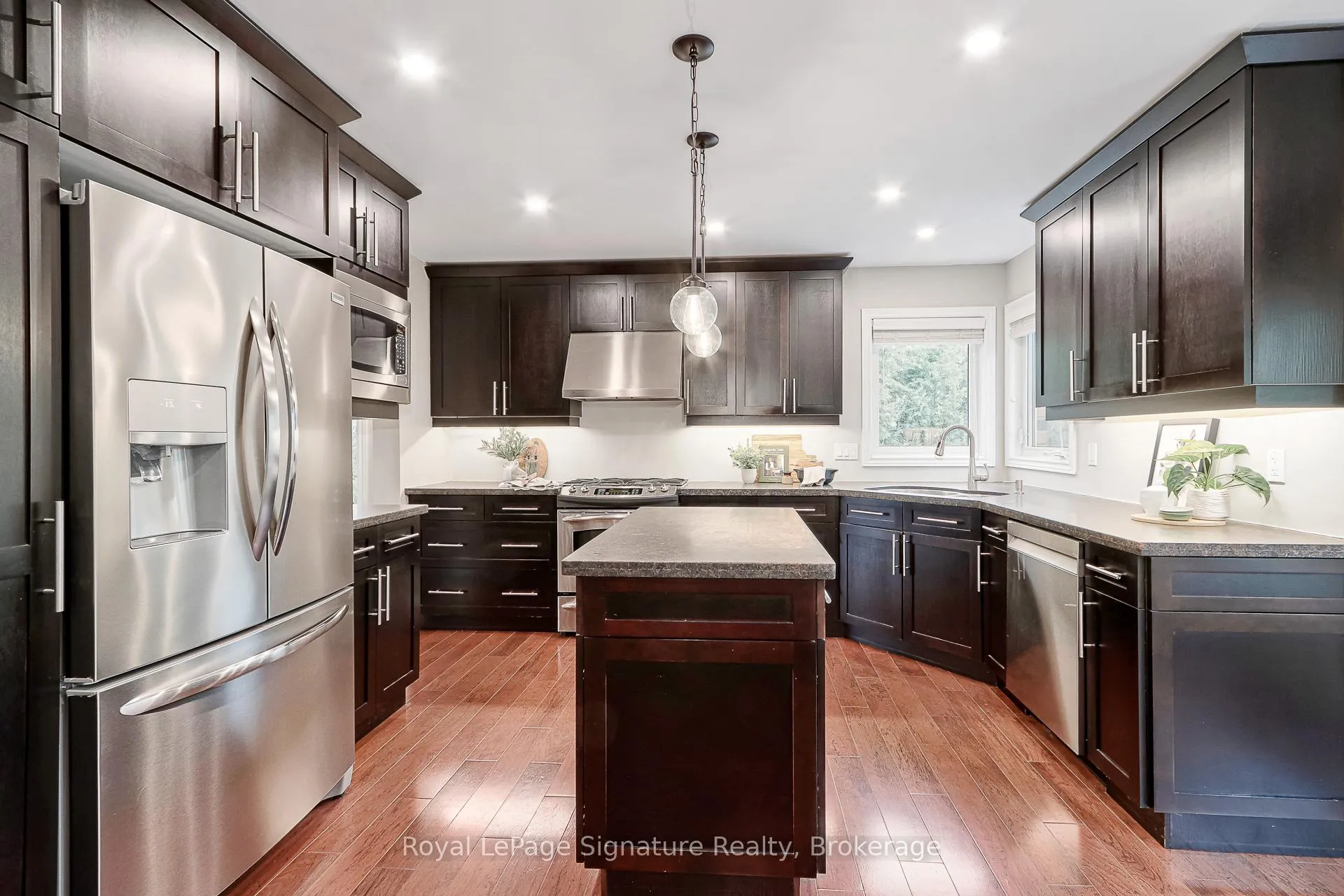 Photo 11 of 31 Brooke Avenue, Collingwood — HOMEH