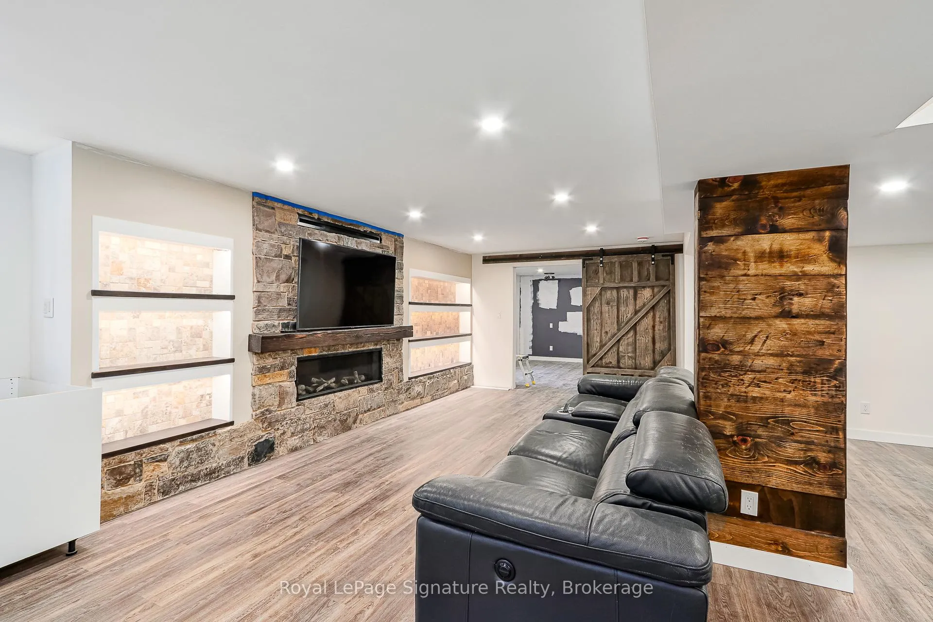 Photo 31 of 31 Brooke Avenue, Collingwood — HOMEH