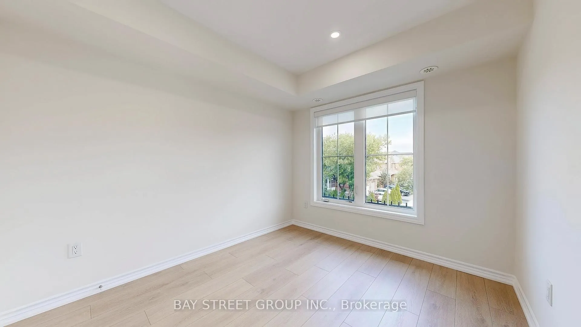 Photo 19 of Unit 22, 181 Parktree Drive, Vaughan, Maple — HOMEH