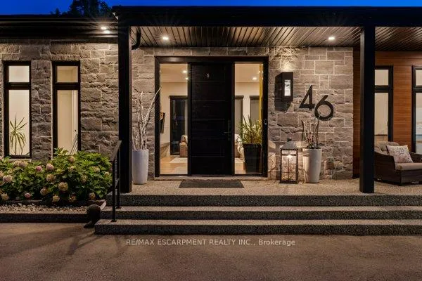 Photo 3 of 46 Zellens Road, Hamilton, Dundas — HOMEH
