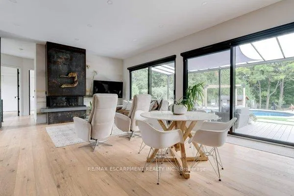 Photo 10 of 46 Zellens Road, Hamilton, Dundas — HOMEH