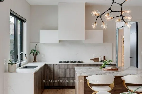Photo 15 of 46 Zellens Road, Hamilton, Dundas — HOMEH