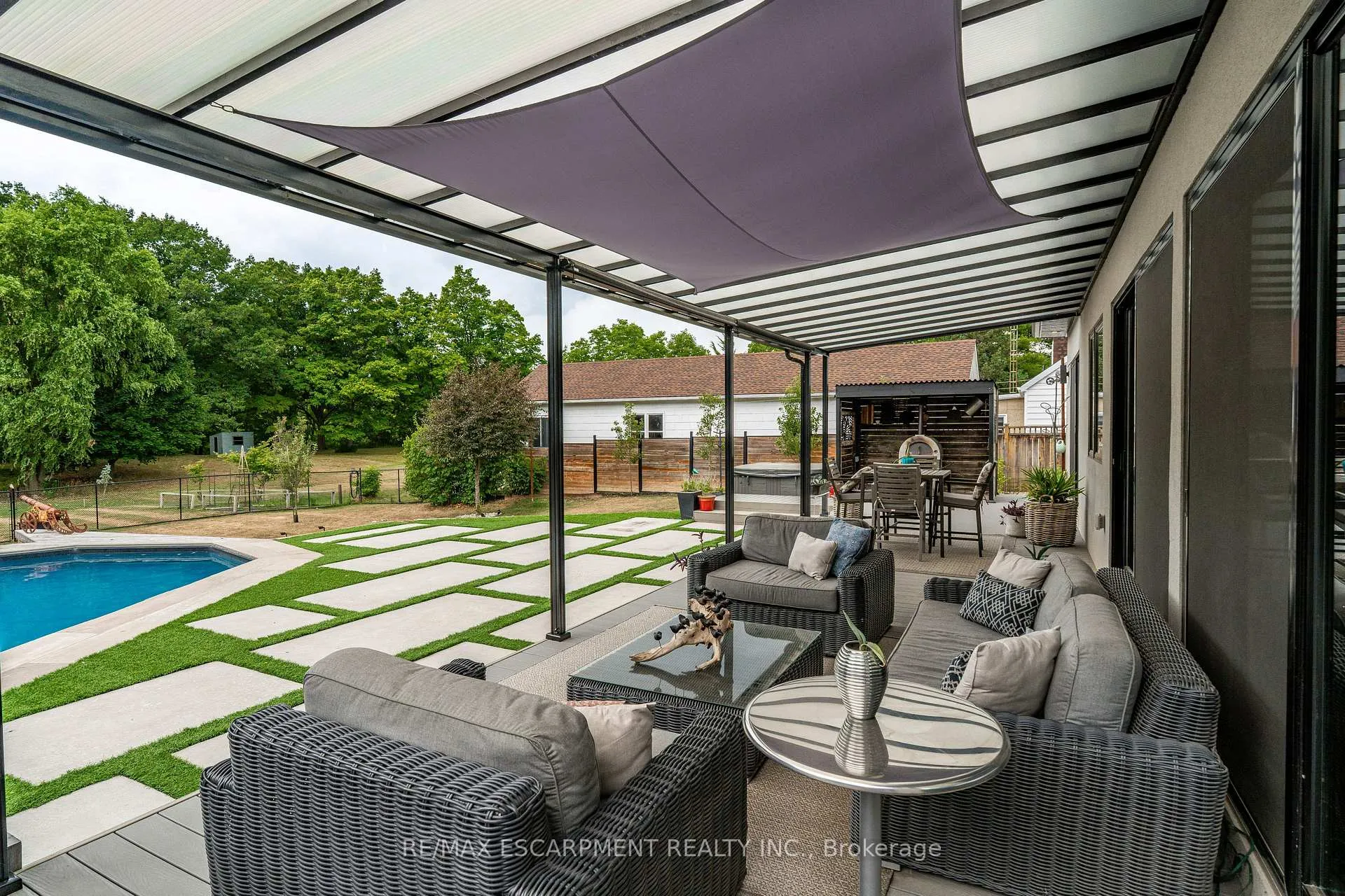 Photo 38 of 46 Zellens Road, Hamilton, Dundas — HOMEH