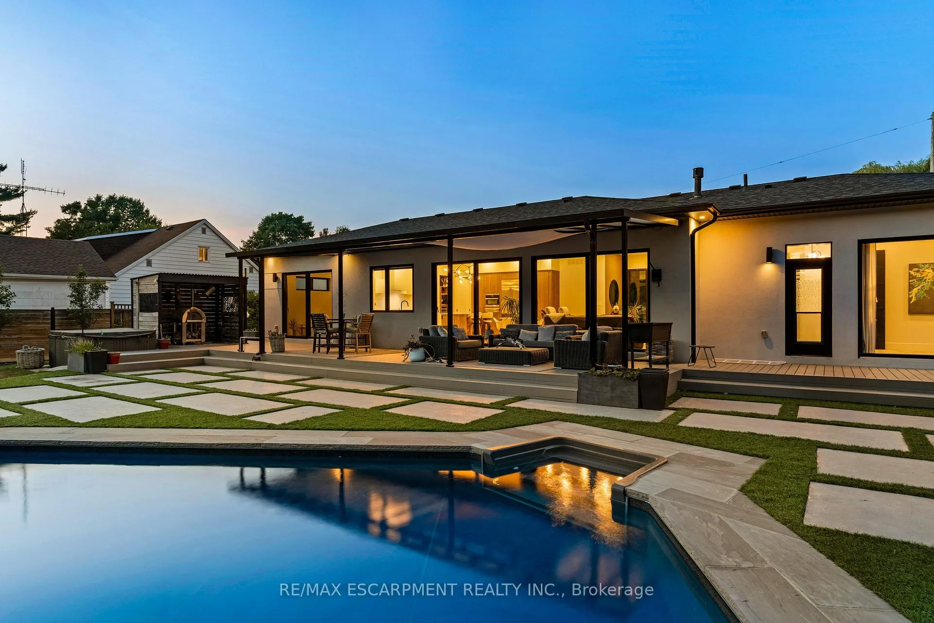 Photo 41 of 46 Zellens Road, Hamilton, Dundas — HOMEH