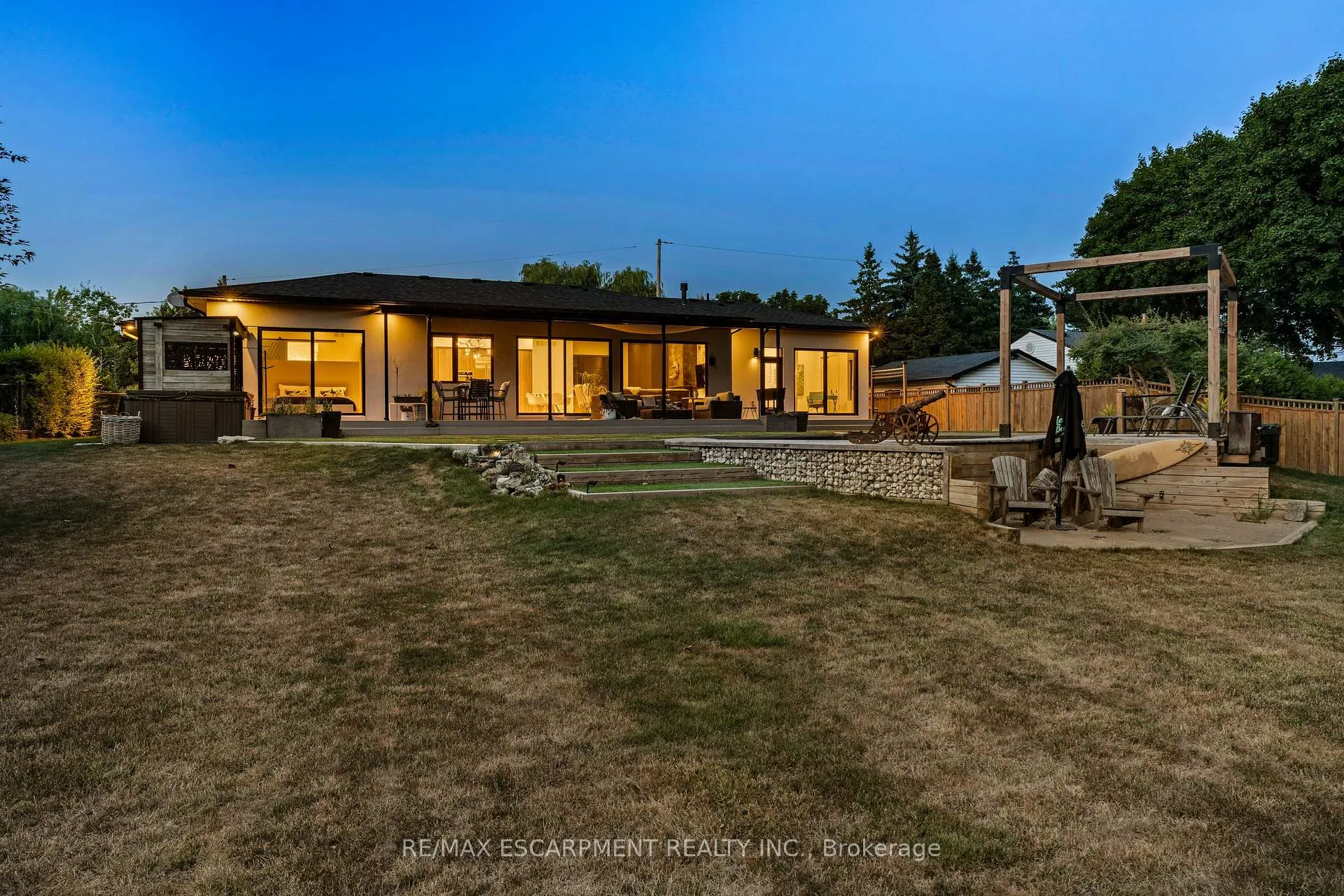 Photo 44 of 46 Zellens Road, Hamilton, Dundas — HOMEH