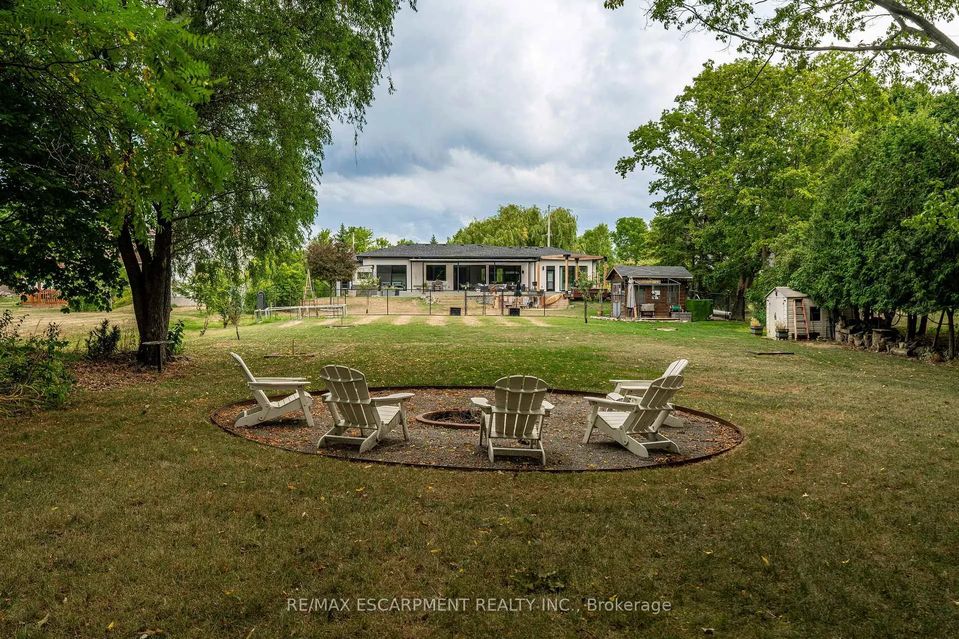 Photo 47 of 46 Zellens Road, Hamilton, Dundas — HOMEH