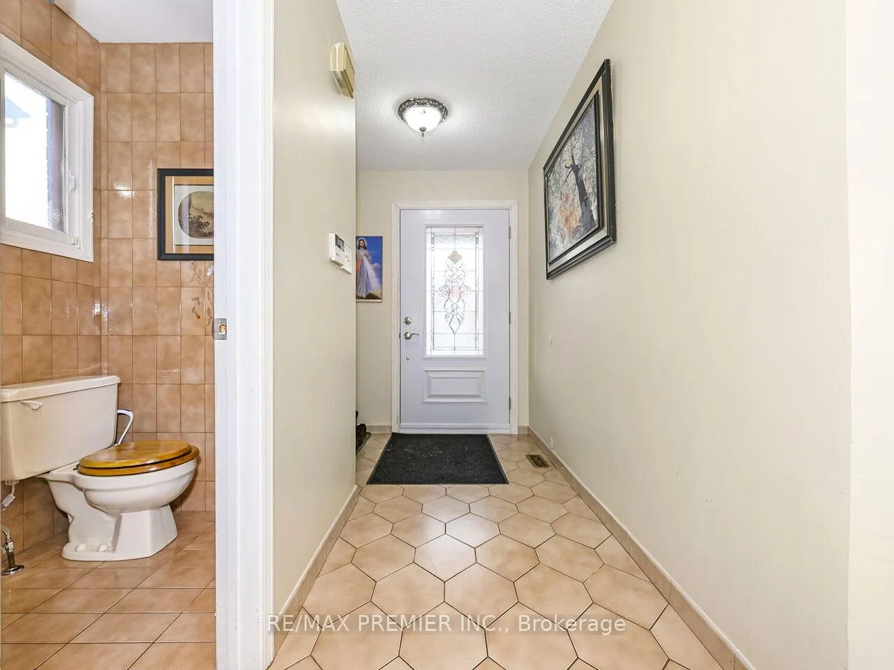 Photo 4 of 63 New Seabury Drive, Vaughan, Glen Shields — HOMEH