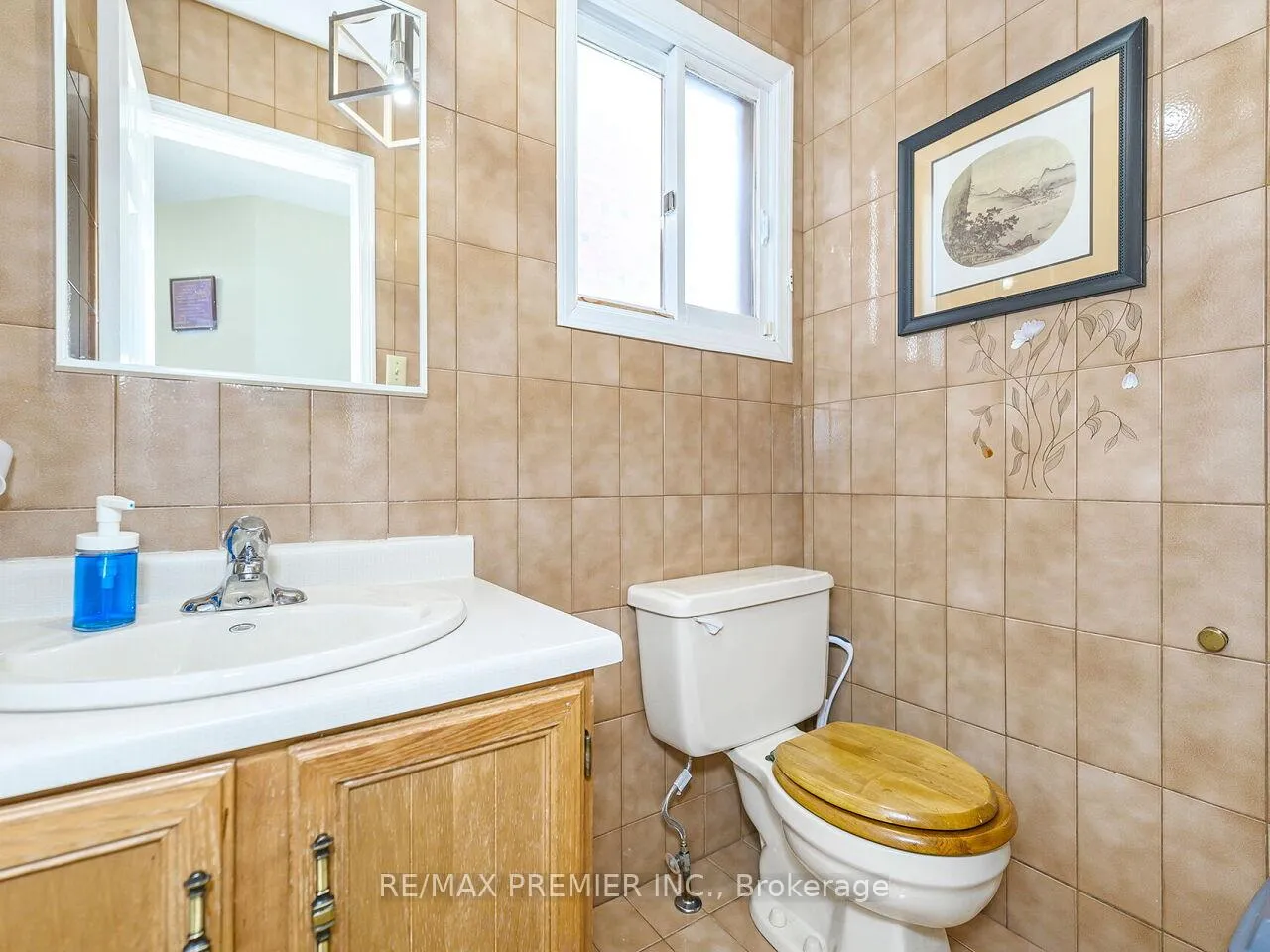 Photo 5 of 63 New Seabury Drive, Vaughan, Glen Shields — HOMEH