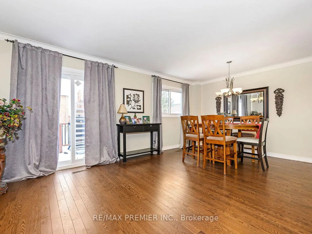 Photo 11 of 63 New Seabury Drive, Vaughan, Glen Shields — HOMEH
