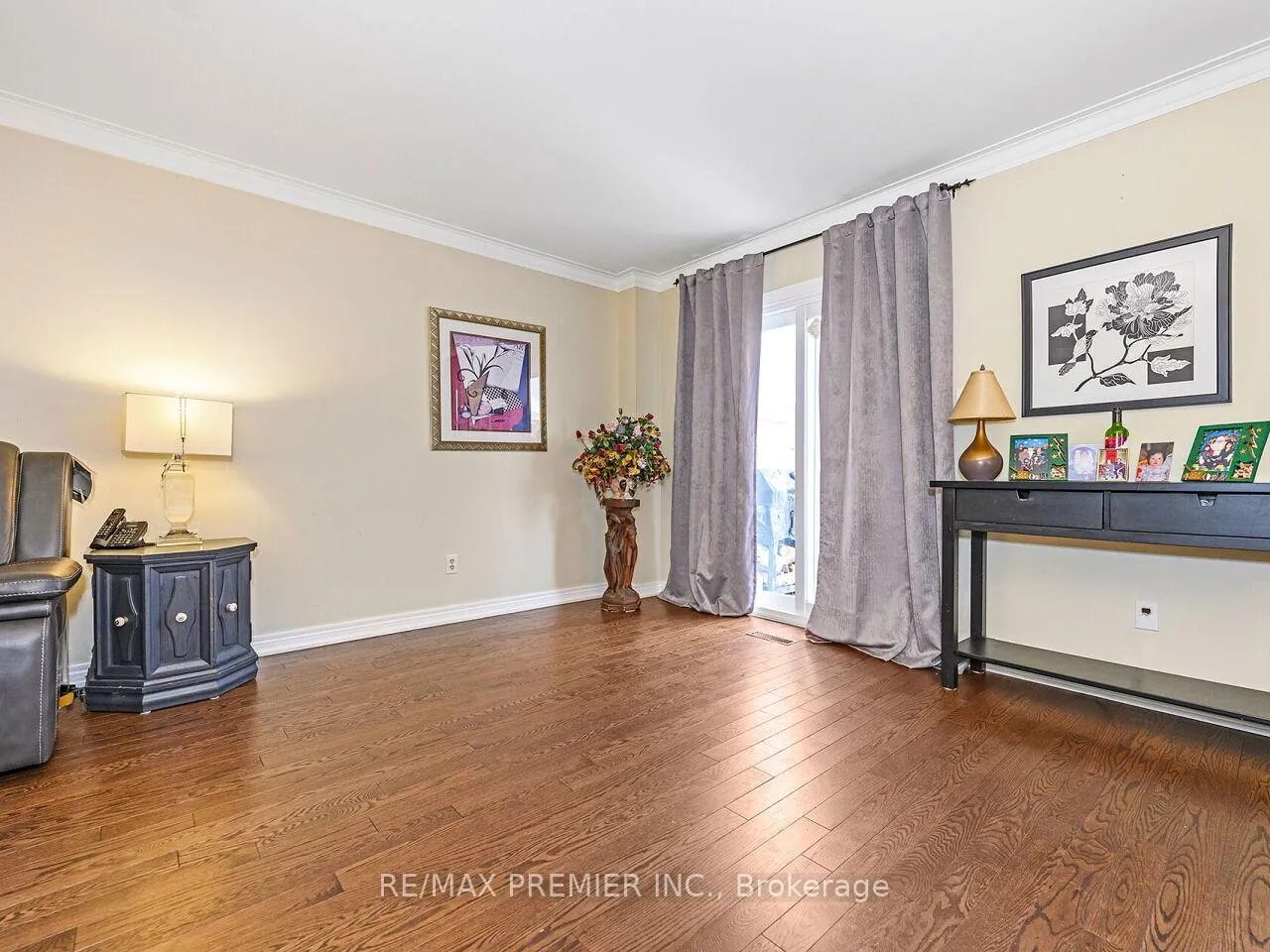 Photo 12 of 63 New Seabury Drive, Vaughan, Glen Shields — HOMEH