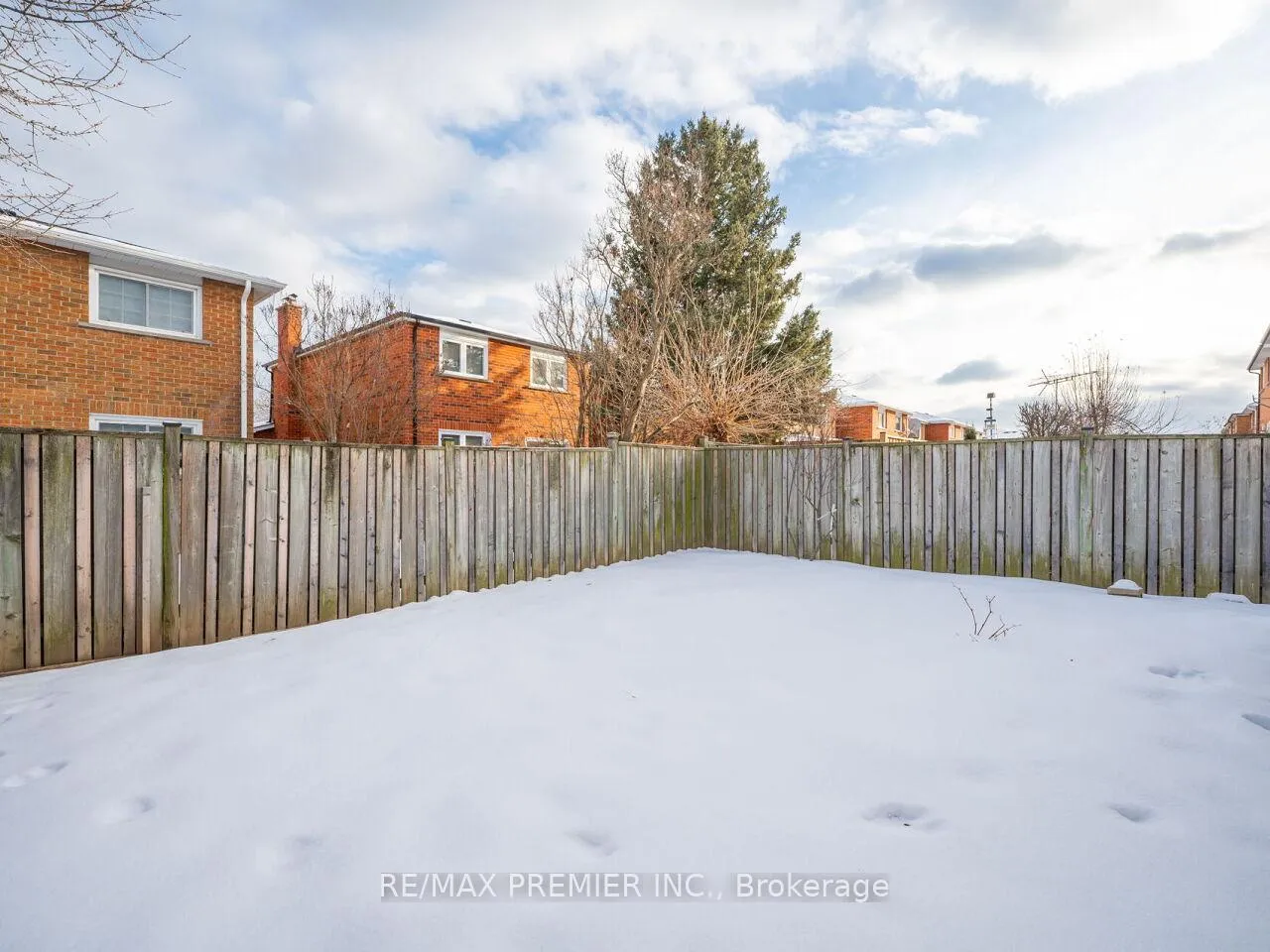 Photo 15 of 63 New Seabury Drive, Vaughan, Glen Shields — HOMEH