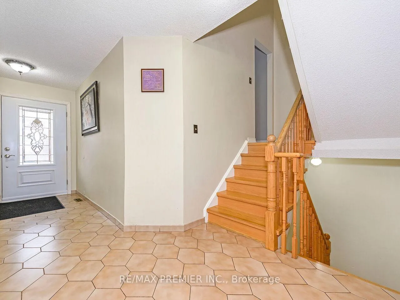 Photo 16 of 63 New Seabury Drive, Vaughan, Glen Shields — HOMEH