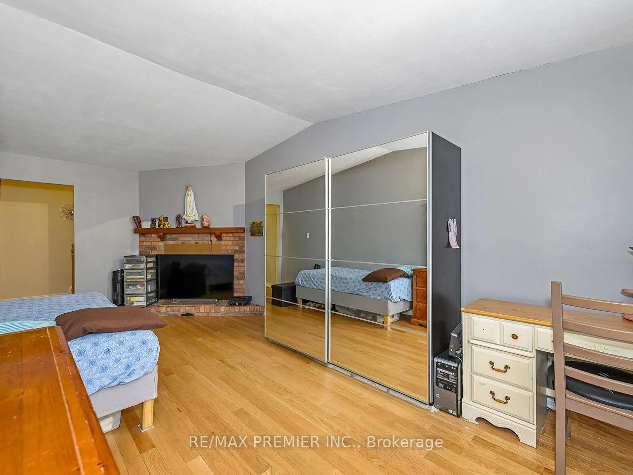 Photo 18 of 63 New Seabury Drive, Vaughan, Glen Shields — HOMEH