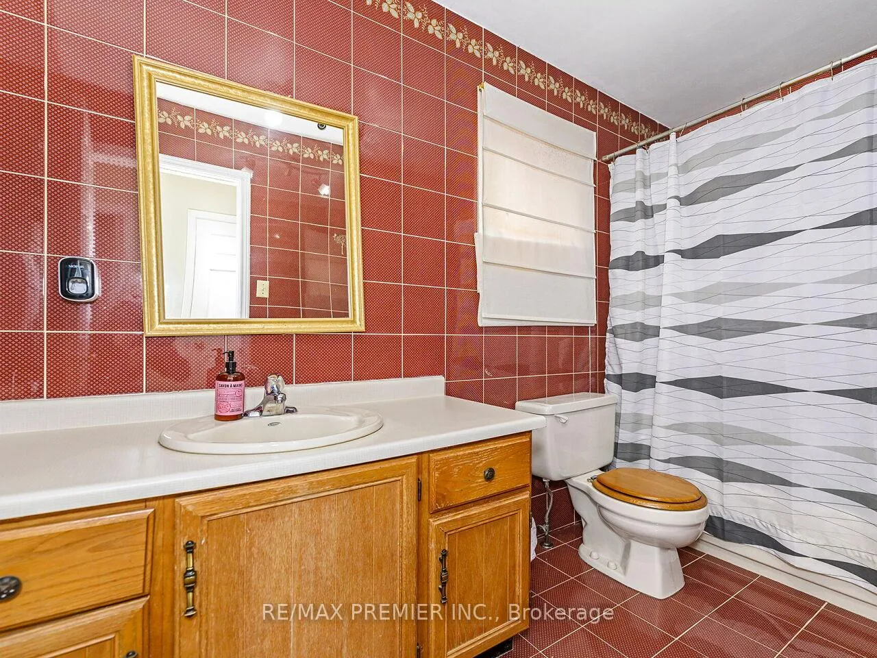 Photo 19 of 63 New Seabury Drive, Vaughan, Glen Shields — HOMEH