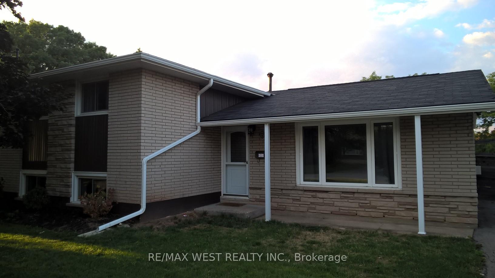 Photo 2 of 6 Forest Road, Grimsby, Grimsby Beach — HOMEH