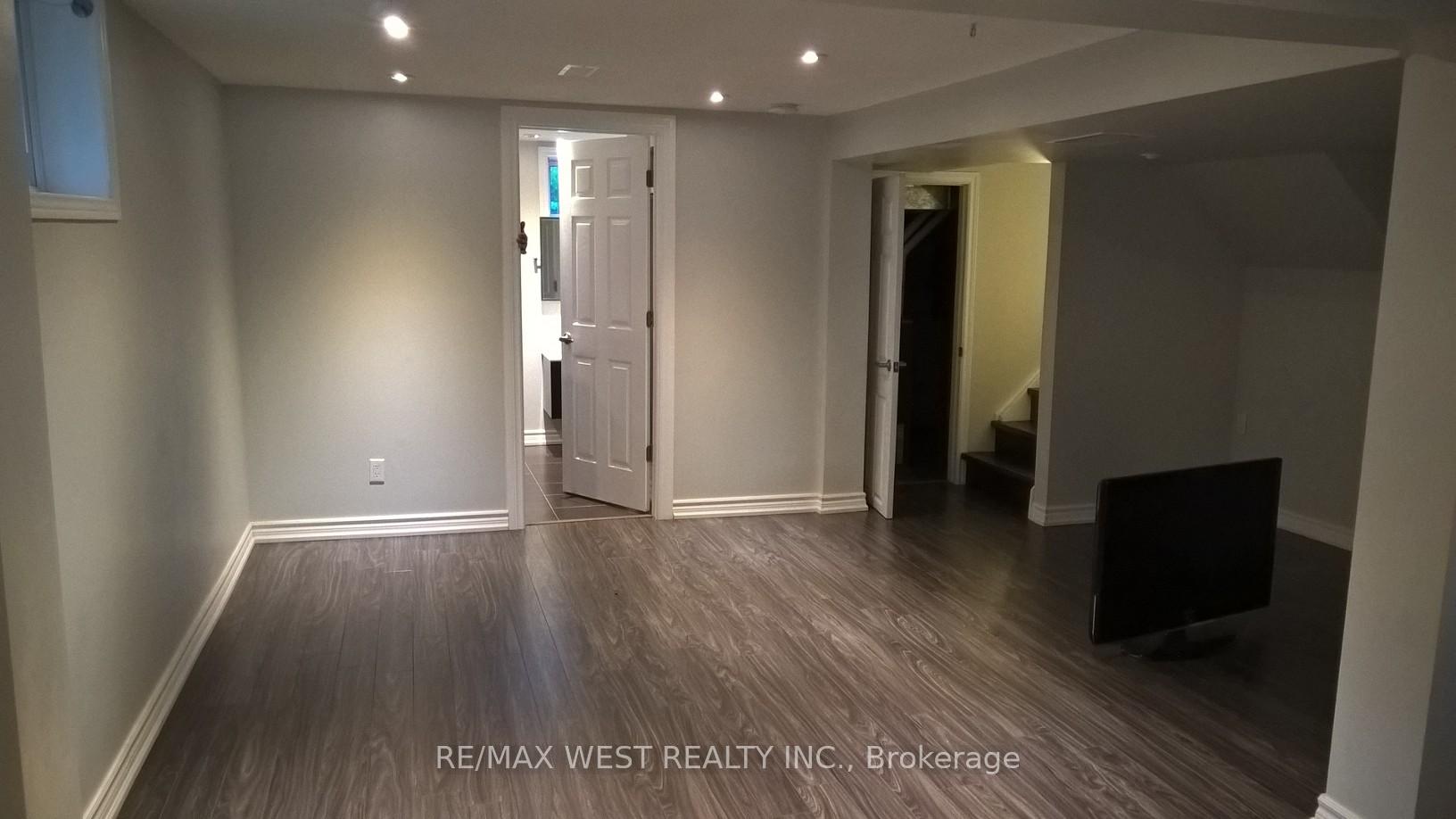 Photo 9 of 6 Forest Road, Grimsby, Grimsby Beach — HOMEH