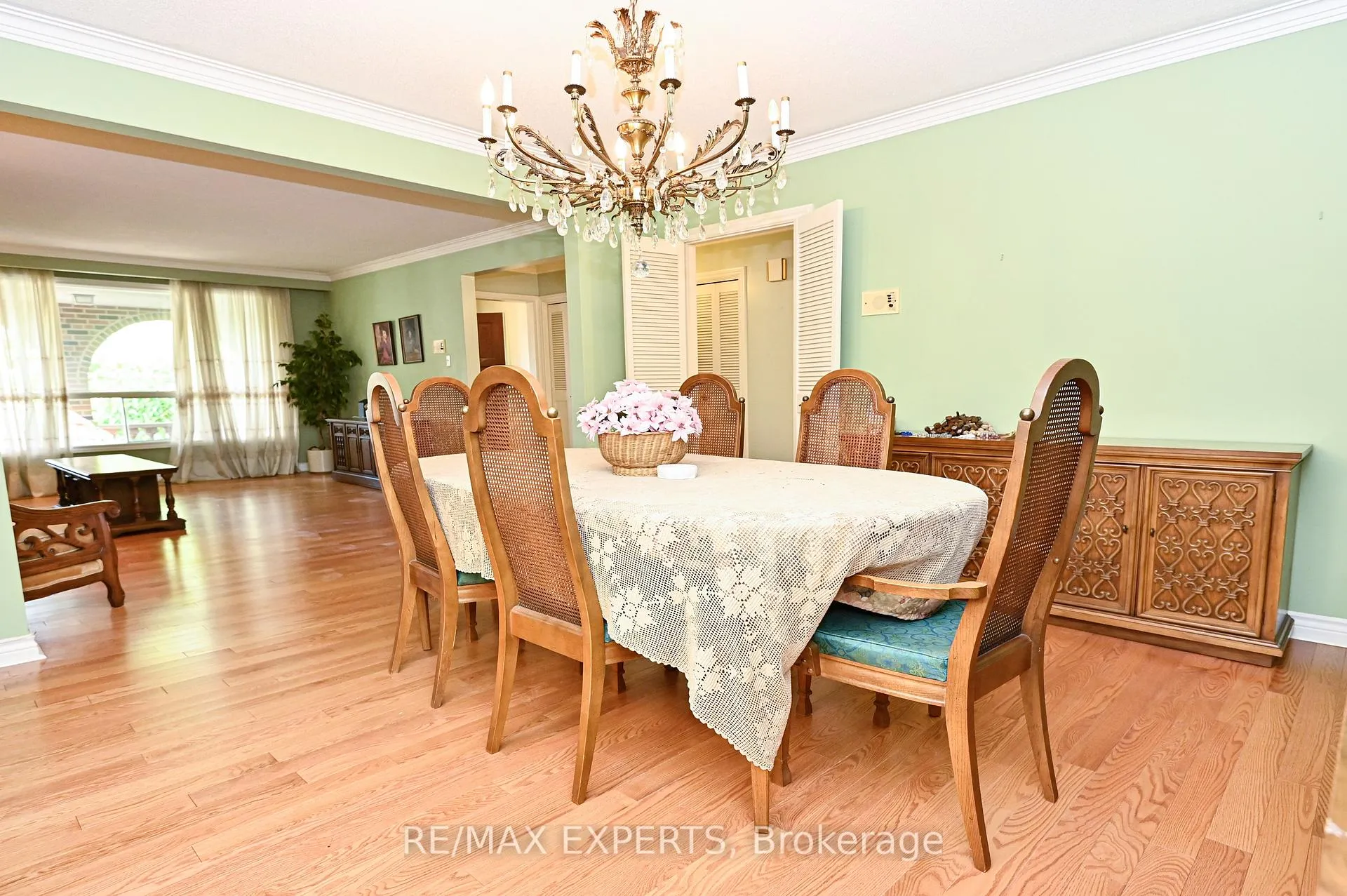 Photo 10 of 2355 Major Mackenzie Drive, Vaughan, Maple — HOMEH