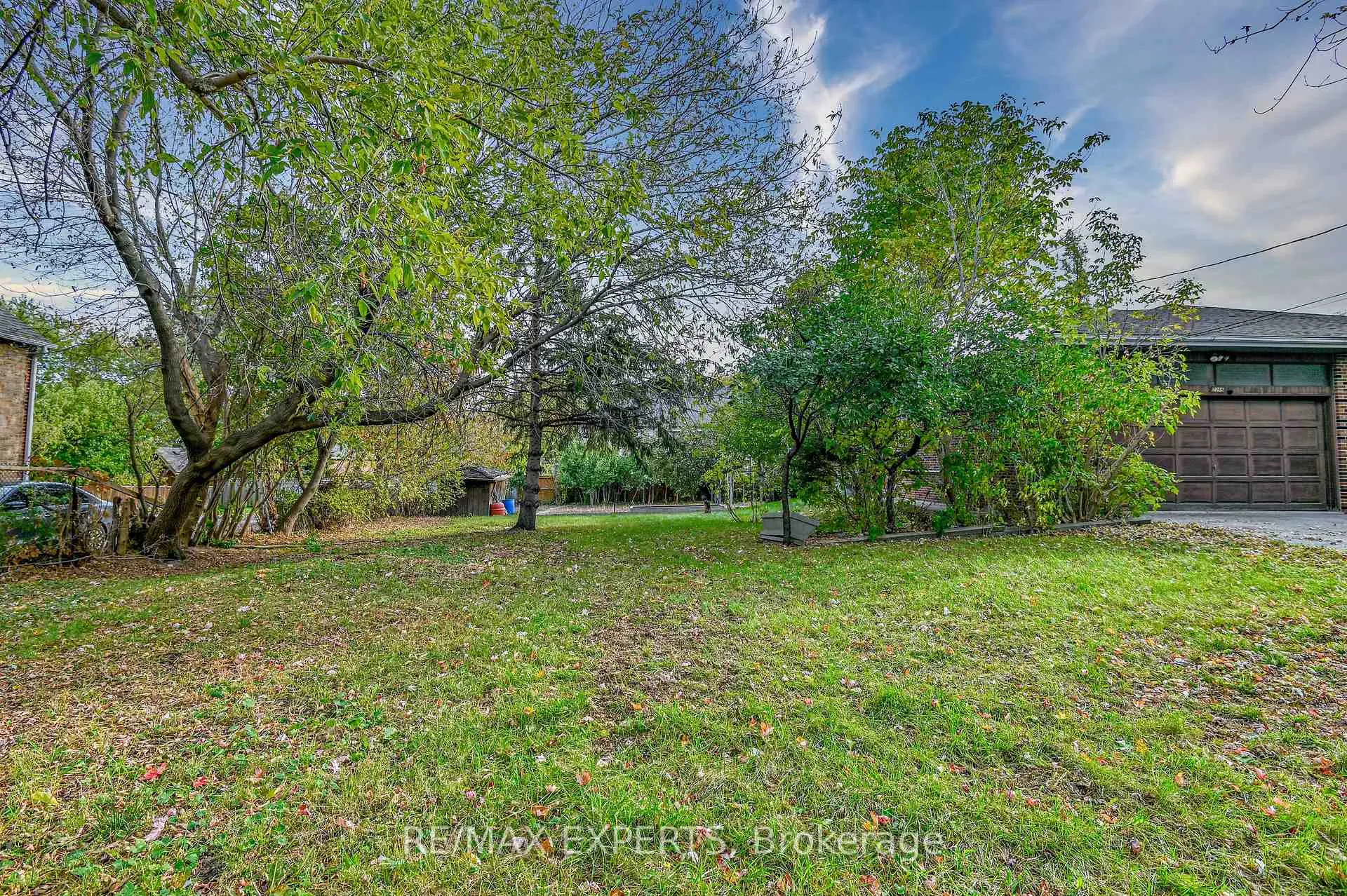 Photo 24 of 2355 Major Mackenzie Drive, Vaughan, Maple — HOMEH