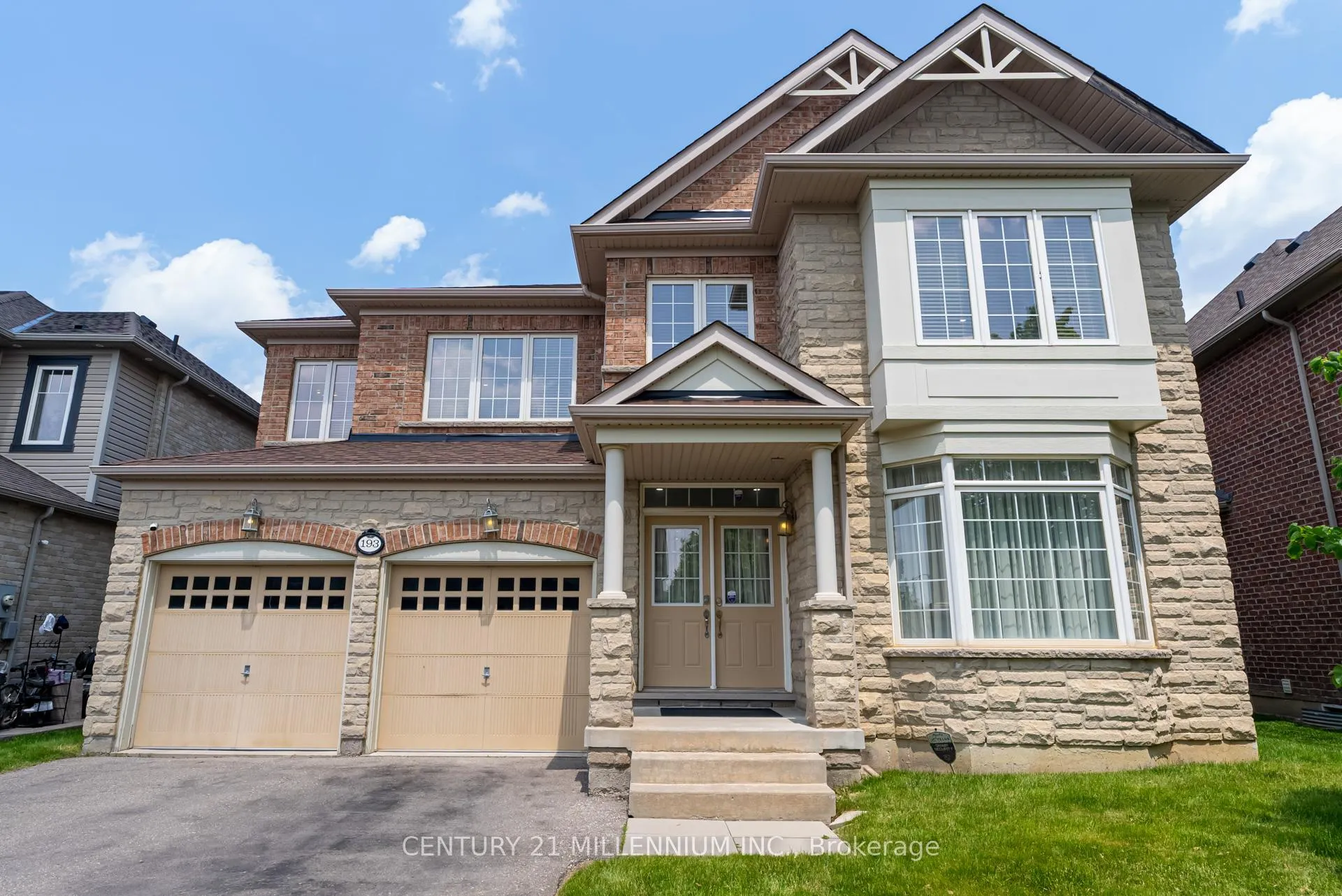Photo 2 of 193 Learmont Avenue, Caledon, Rural Caledon — HOMEH