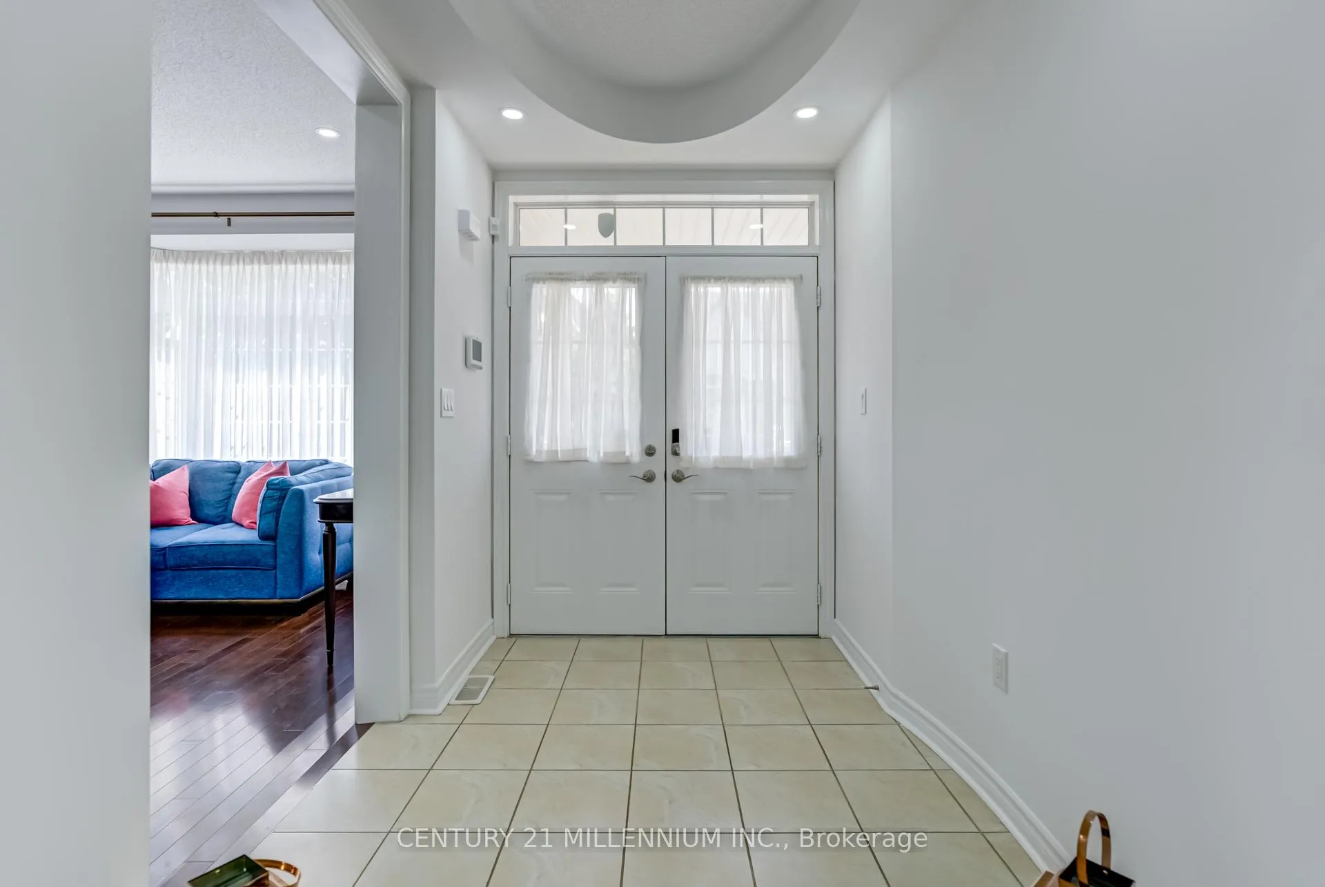 Photo 3 of 193 Learmont Avenue, Caledon, Rural Caledon — HOMEH