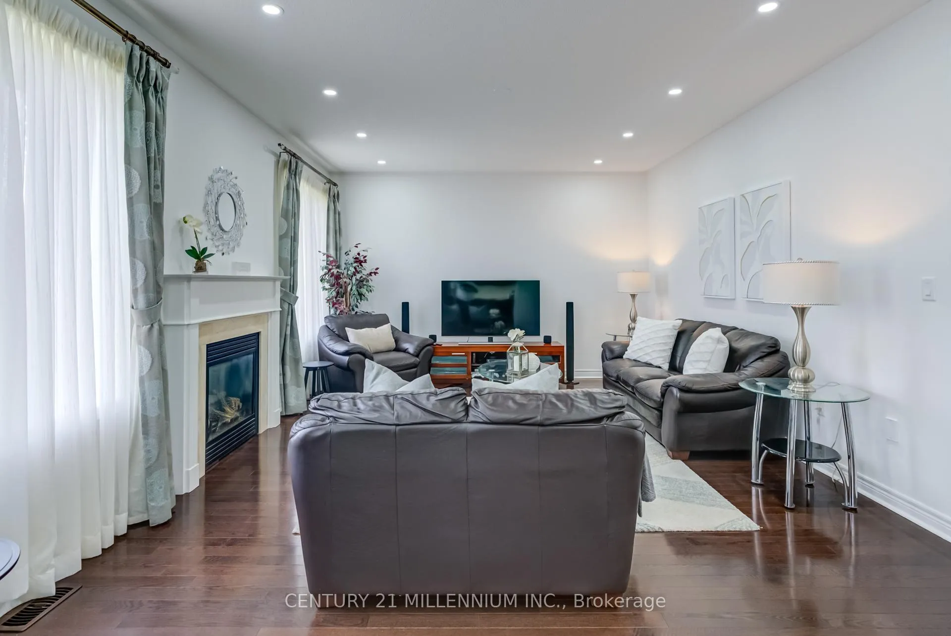 Photo 8 of 193 Learmont Avenue, Caledon, Rural Caledon — HOMEH