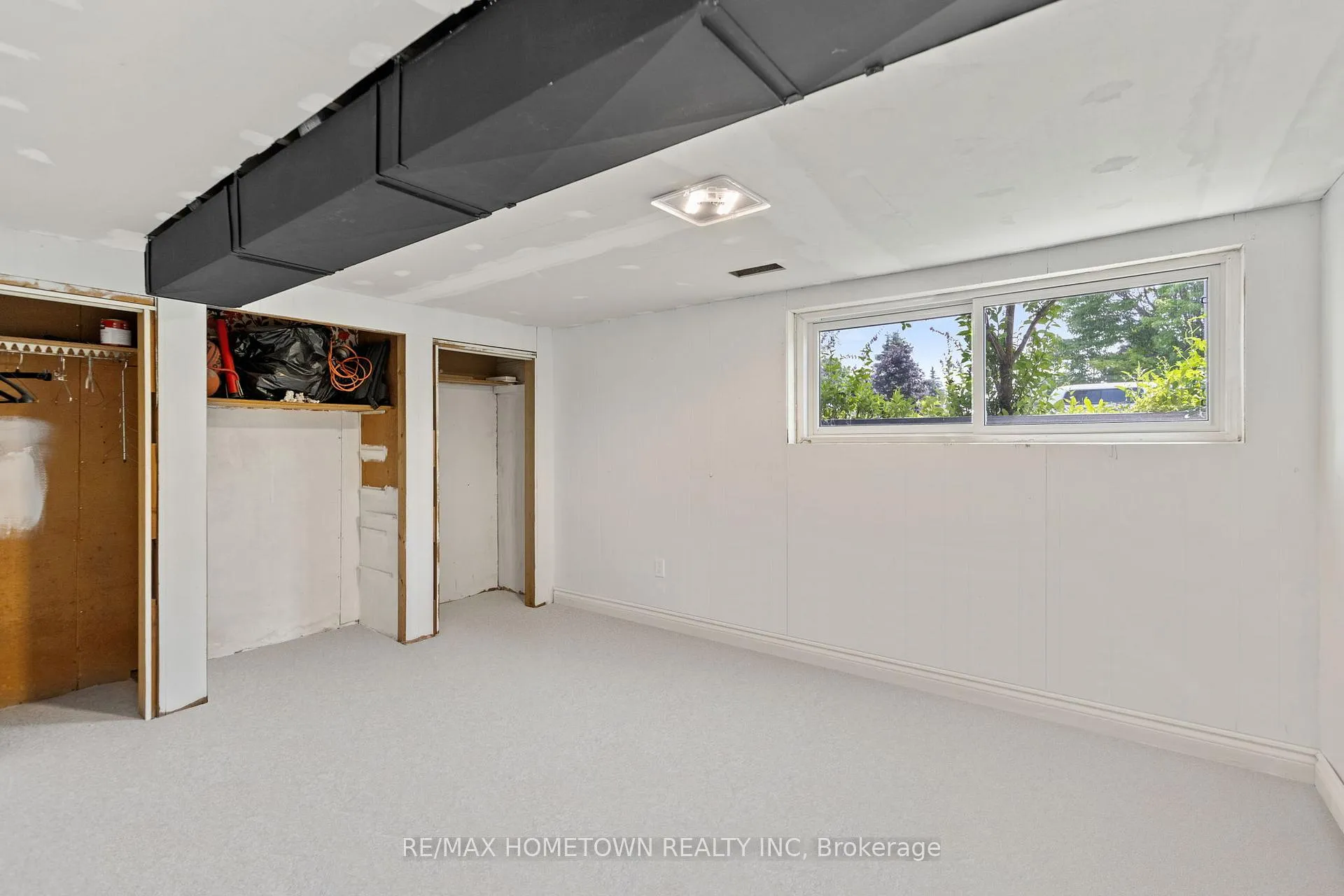 Photo 28 of 126 Manor Drive, Brockville — HOMEH