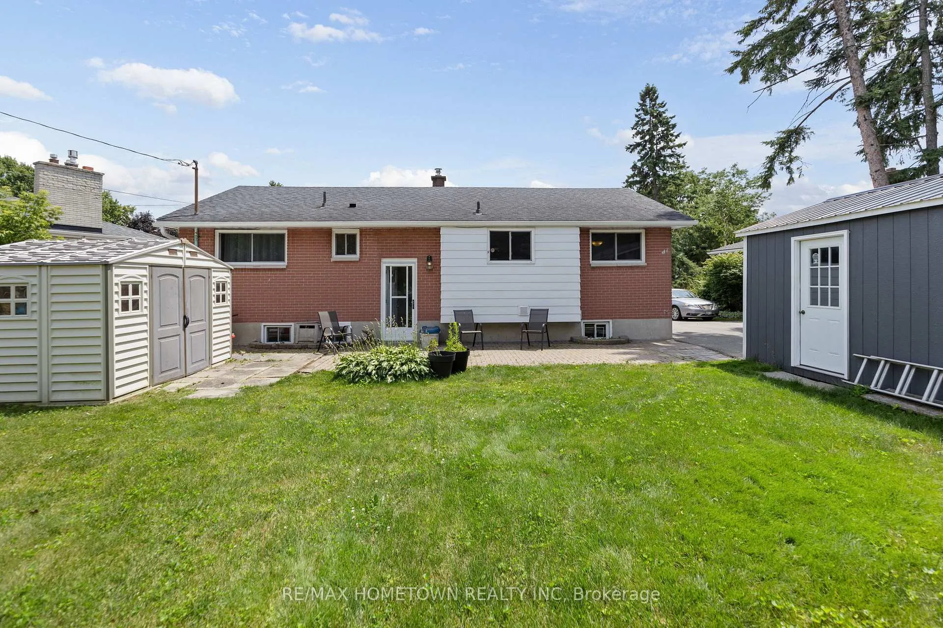 Photo 32 of 126 Manor Drive, Brockville — HOMEH