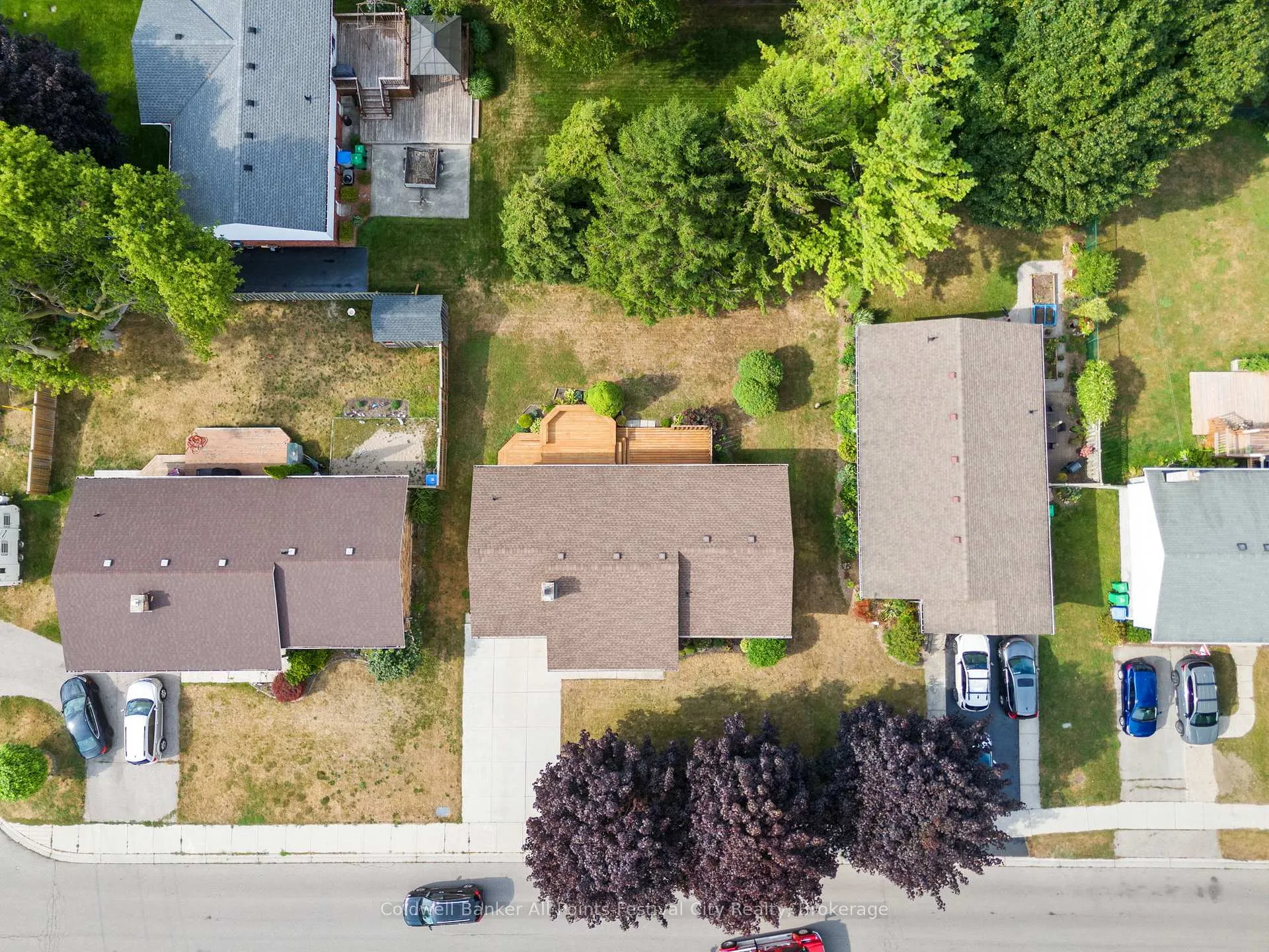 Photo 43 of 215 Bennett Street E, Goderich, Goderich (Town) — HOMEH