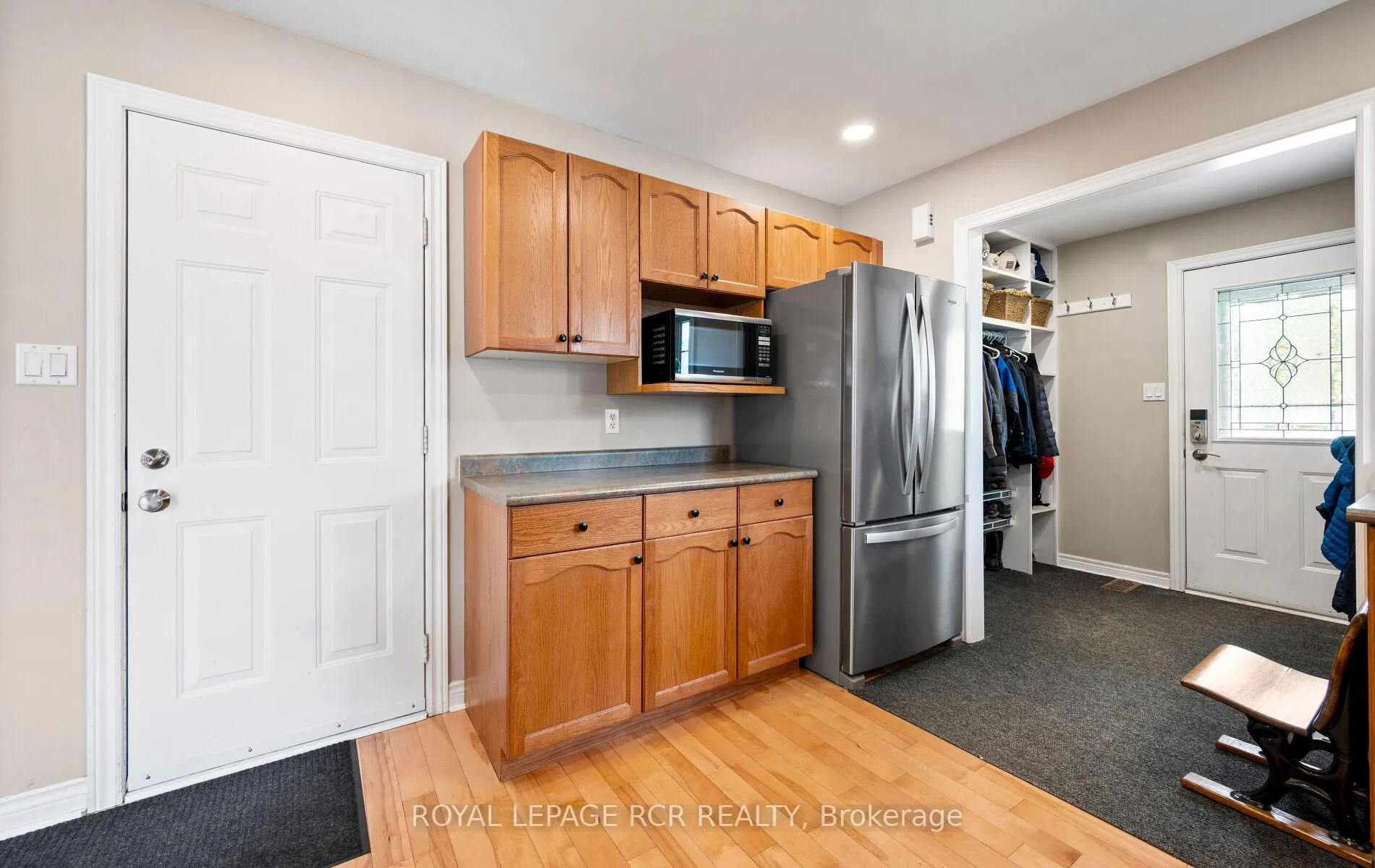 Photo 3 of 633 Canfield Place, Shelburne — HOMEH