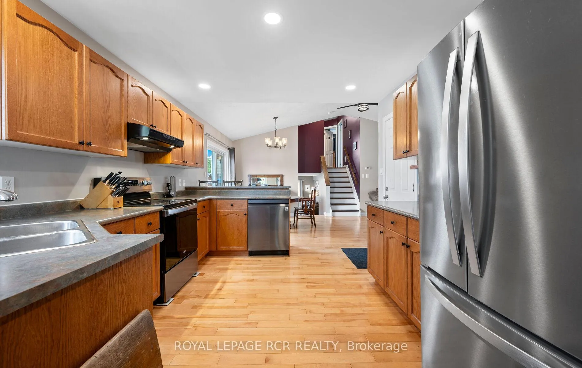 Photo 4 of 633 Canfield Place, Shelburne — HOMEH