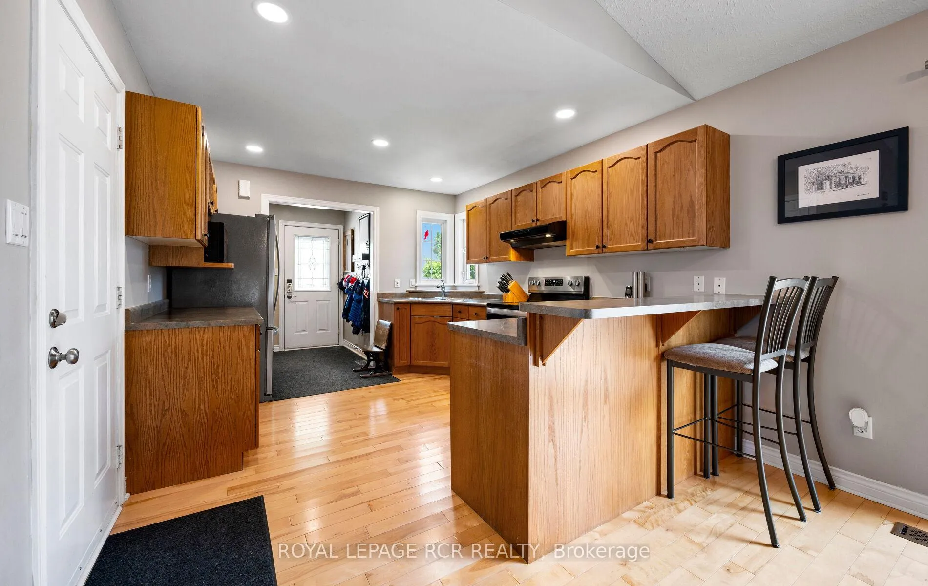 Photo 5 of 633 Canfield Place, Shelburne — HOMEH