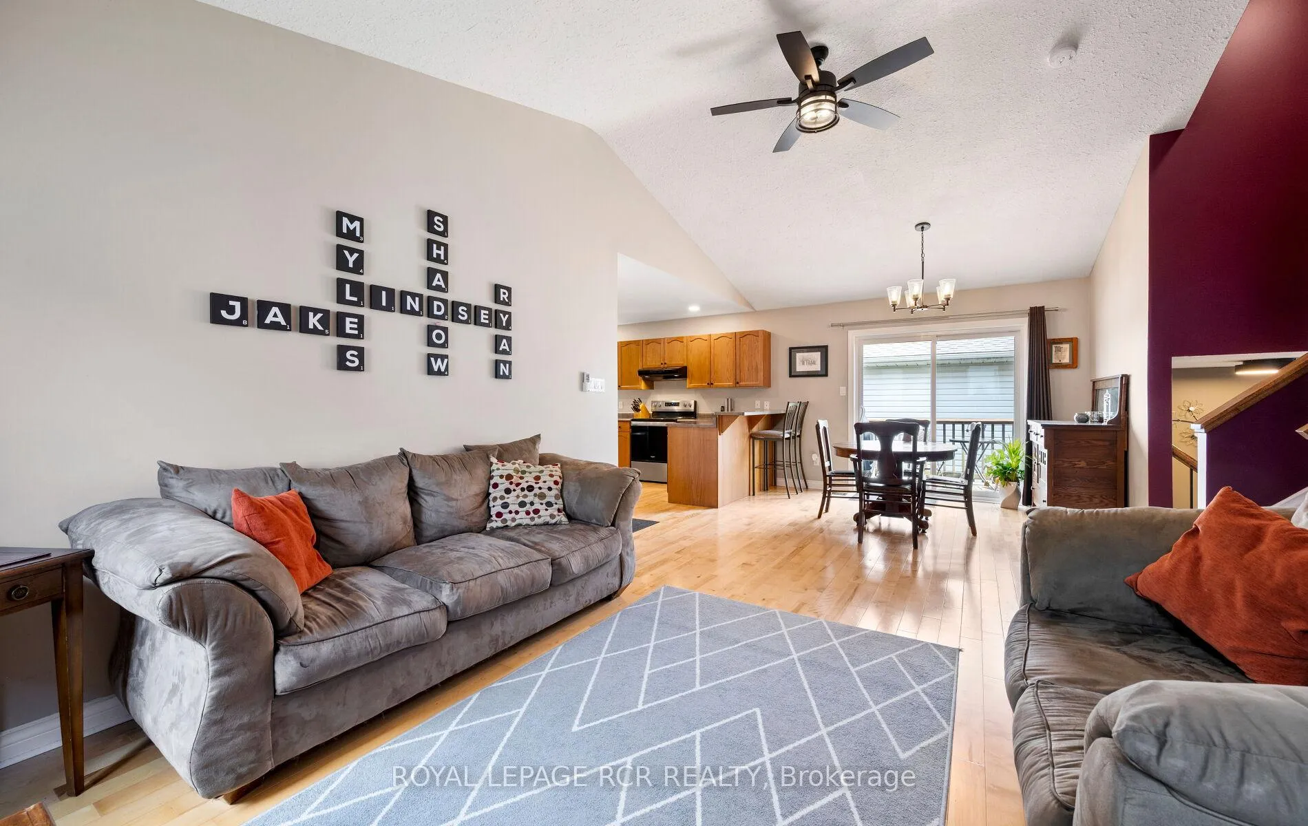 Photo 9 of 633 Canfield Place, Shelburne — HOMEH