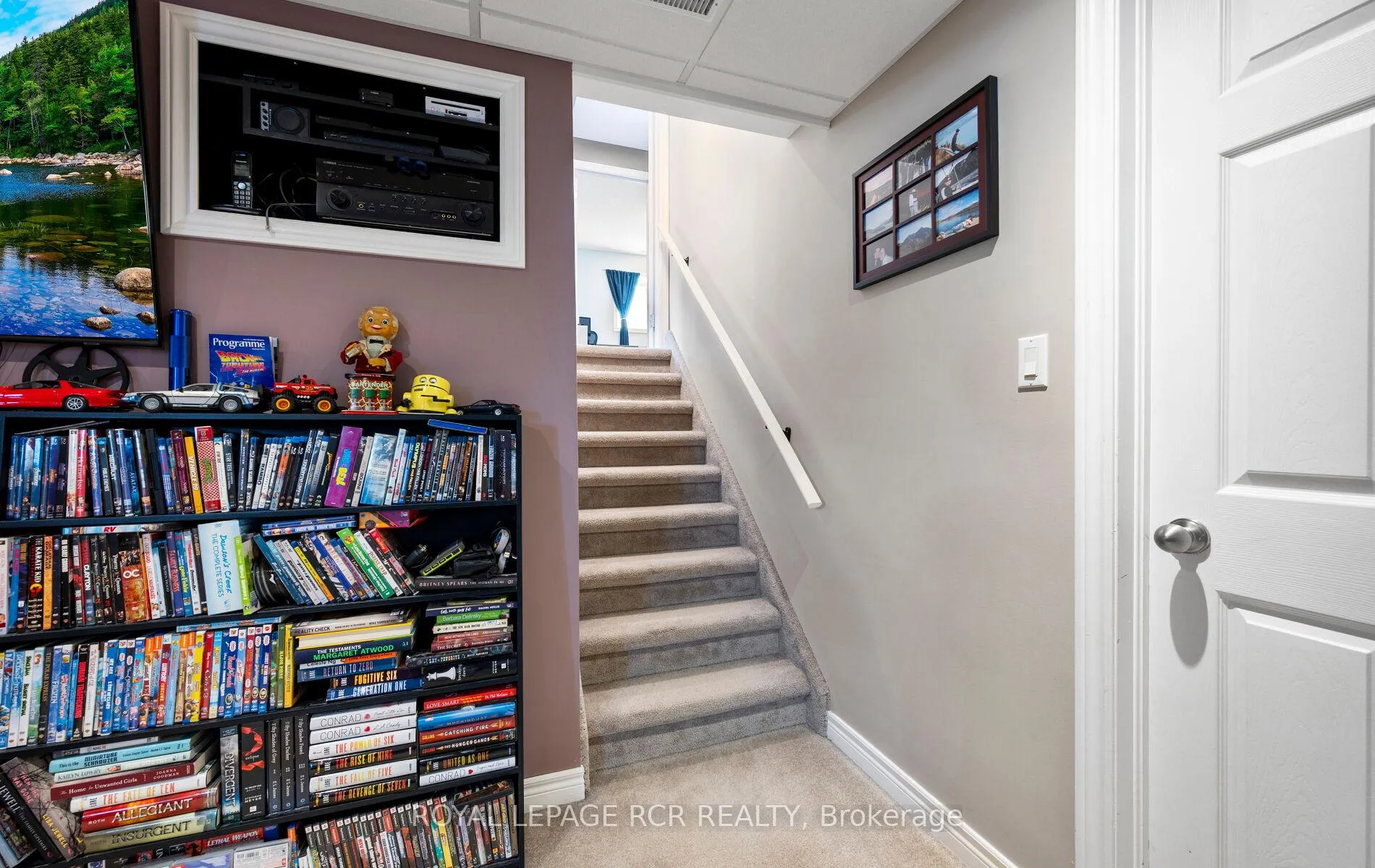 Photo 29 of 633 Canfield Place, Shelburne — HOMEH
