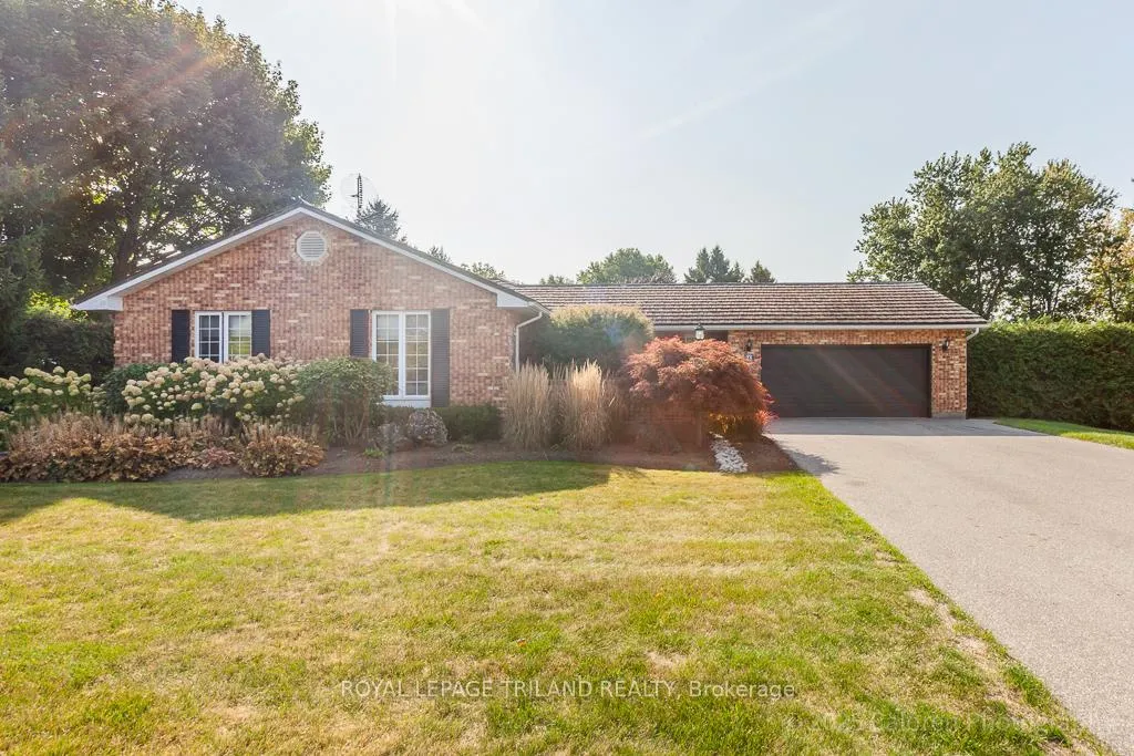 Photo 2 of 25 Monteith Avenue, Thames Centre, Thorndale — HOMEH