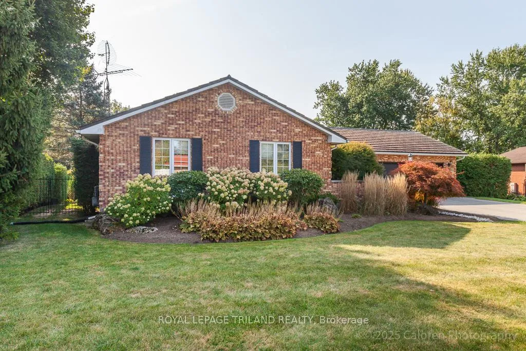 Photo 3 of 25 Monteith Avenue, Thames Centre, Thorndale — HOMEH