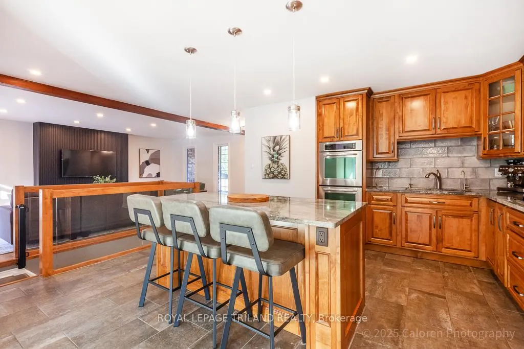 Photo 10 of 25 Monteith Avenue, Thames Centre, Thorndale — HOMEH