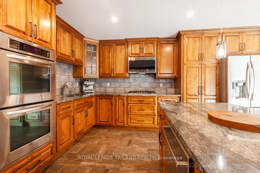 Photo 12 of 25 Monteith Avenue, Thames Centre, Thorndale — HOMEH