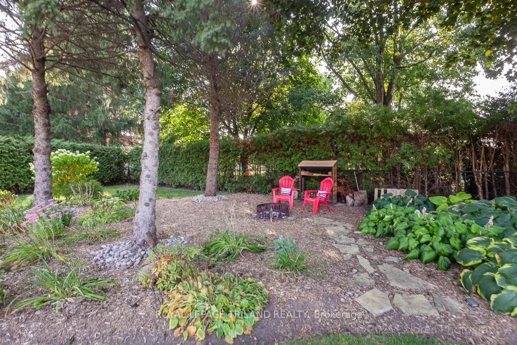 Photo 42 of 25 Monteith Avenue, Thames Centre, Thorndale — HOMEH