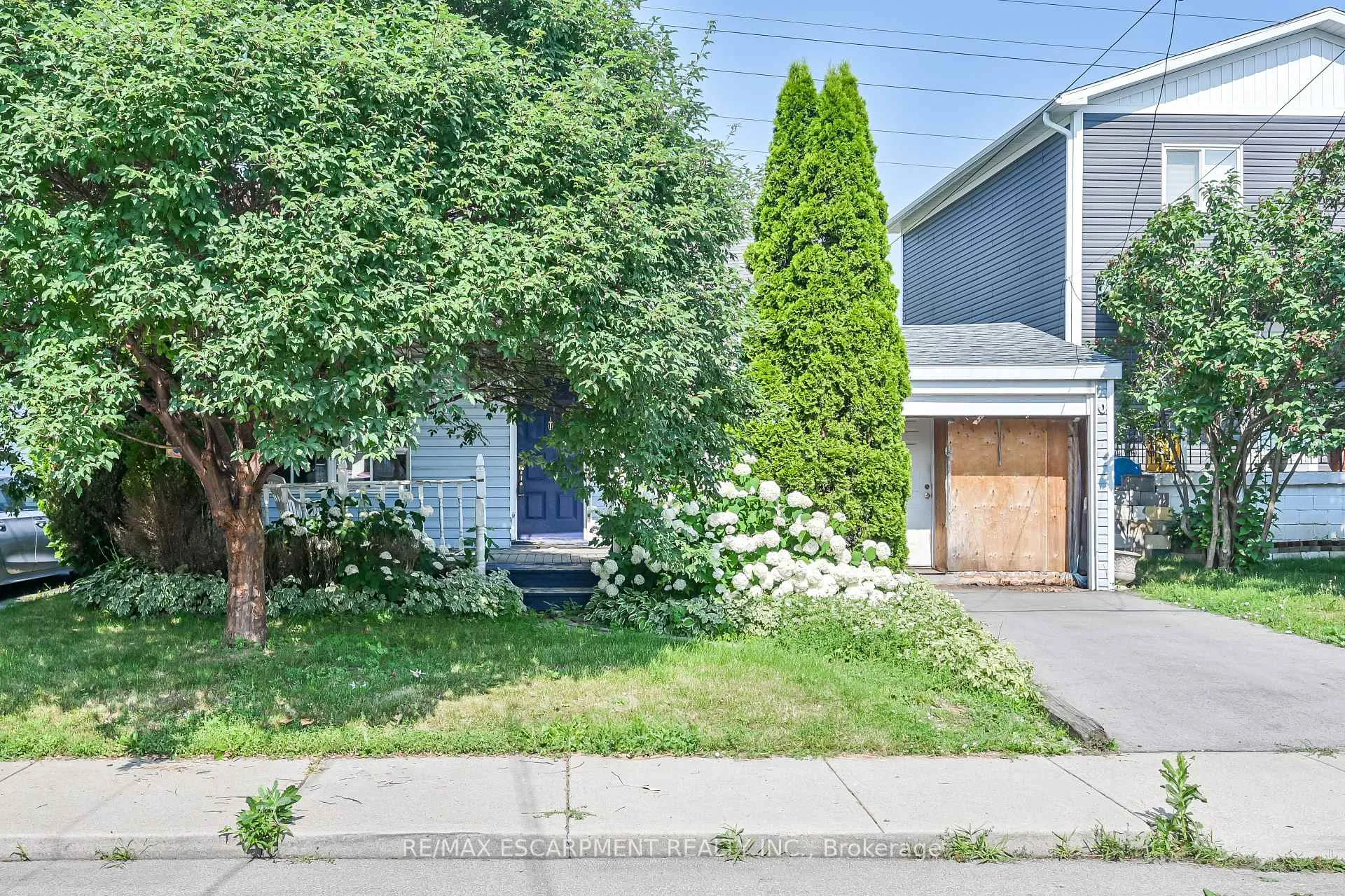 Photo 1 of 155 Selkirk Avenue, Hamilton, Normanhurst — HOMEH