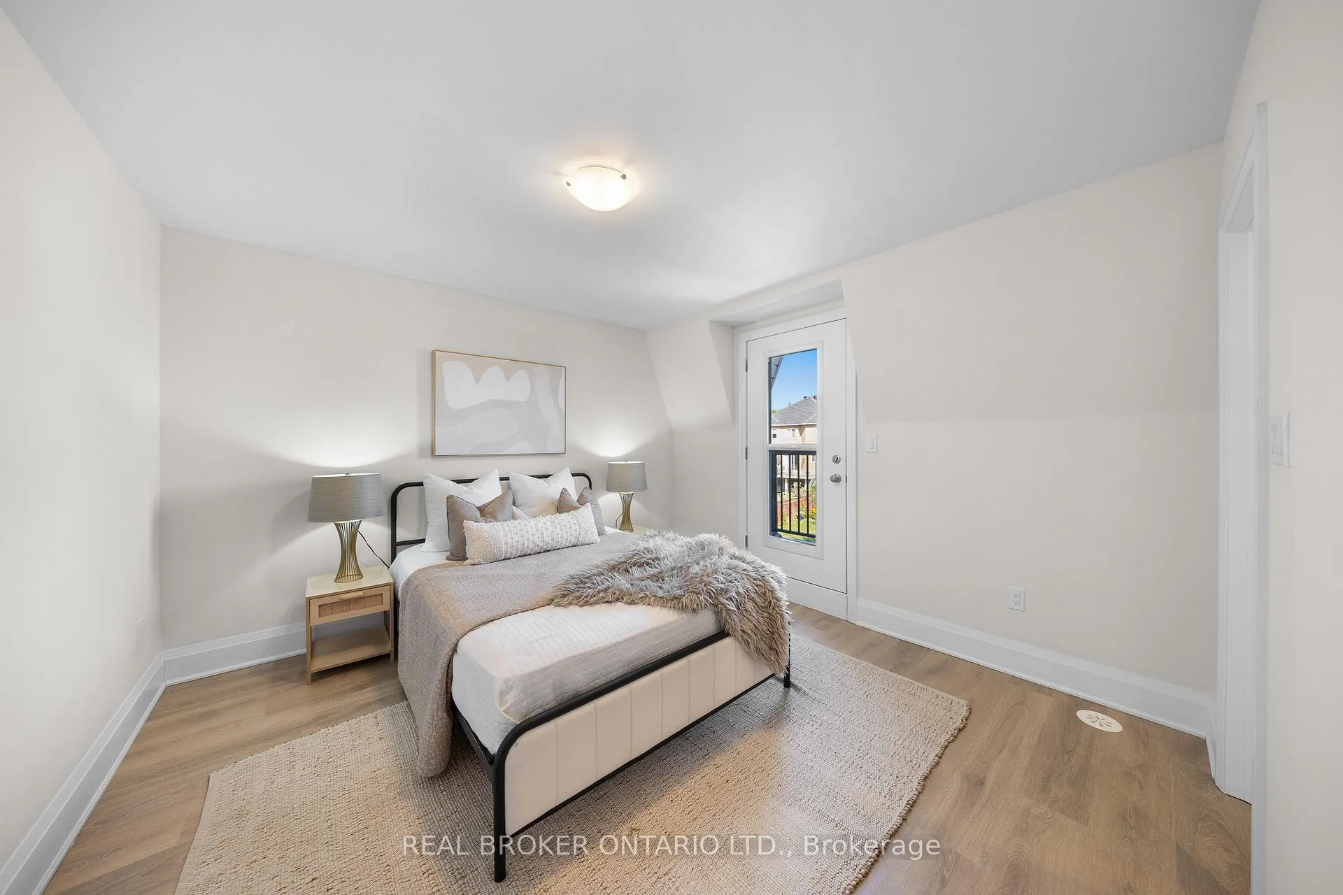 Photo 23 of 17 Kennisis Way, Vaughan, Maple — HOMEH